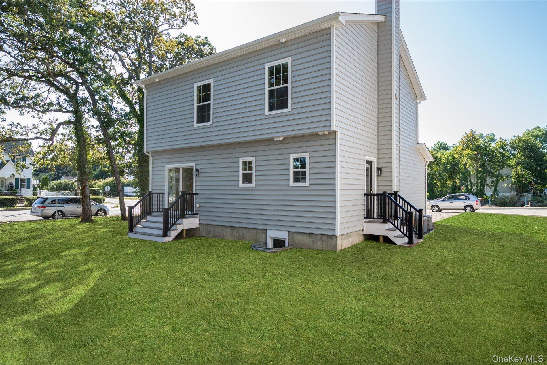 2 Gail-Grace Court, Copiague, NY 11726