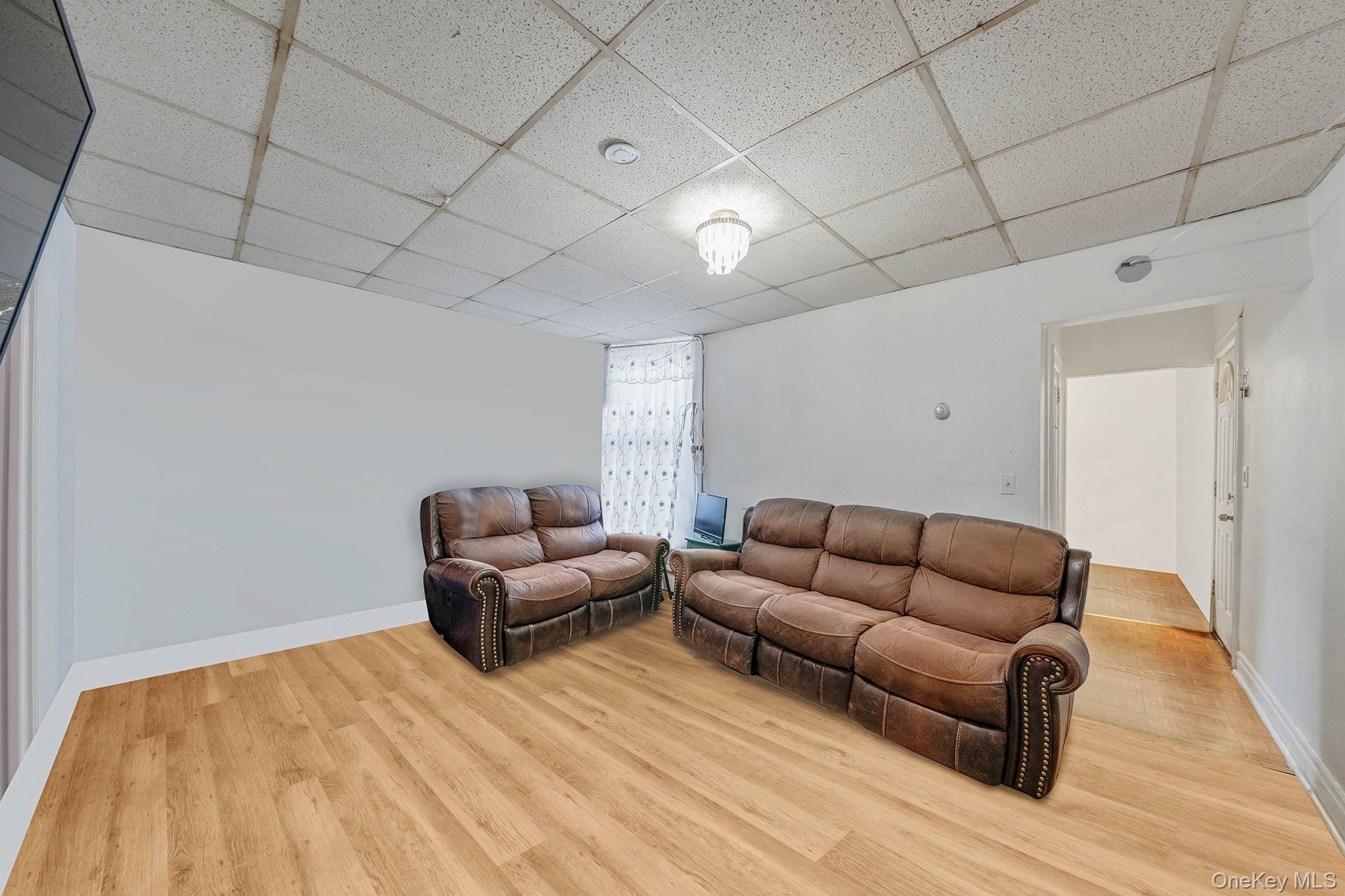 61 1/2 Glen Street, Glen Cove, NY 11542