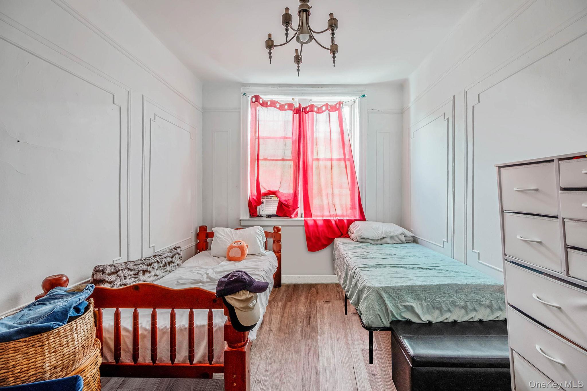 61 1/2 Glen Street, Glen Cove, NY 11542