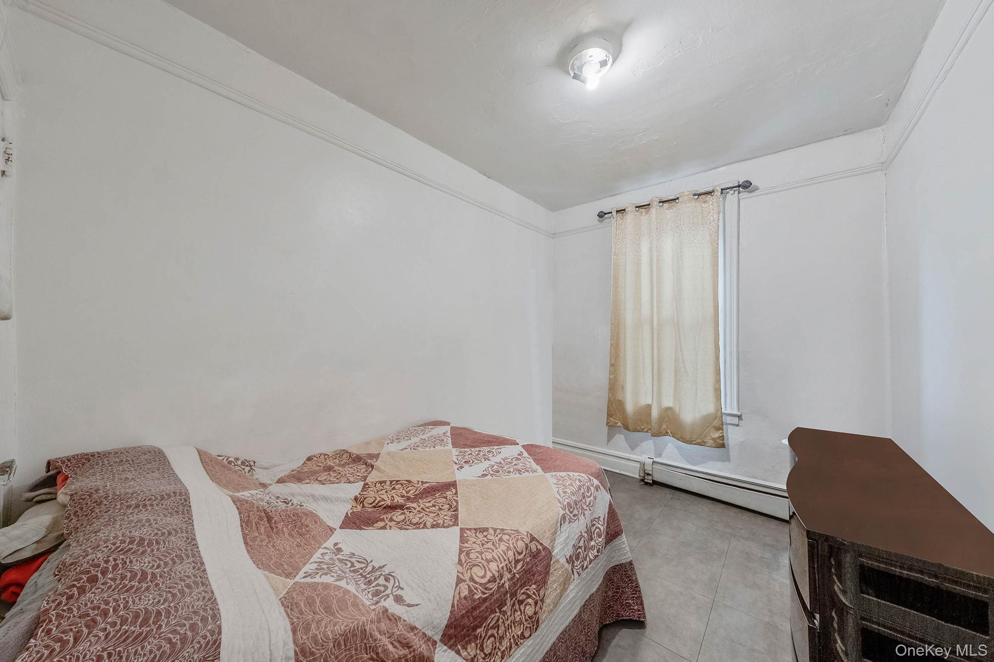 61 1/2 Glen Street, Glen Cove, NY 11542