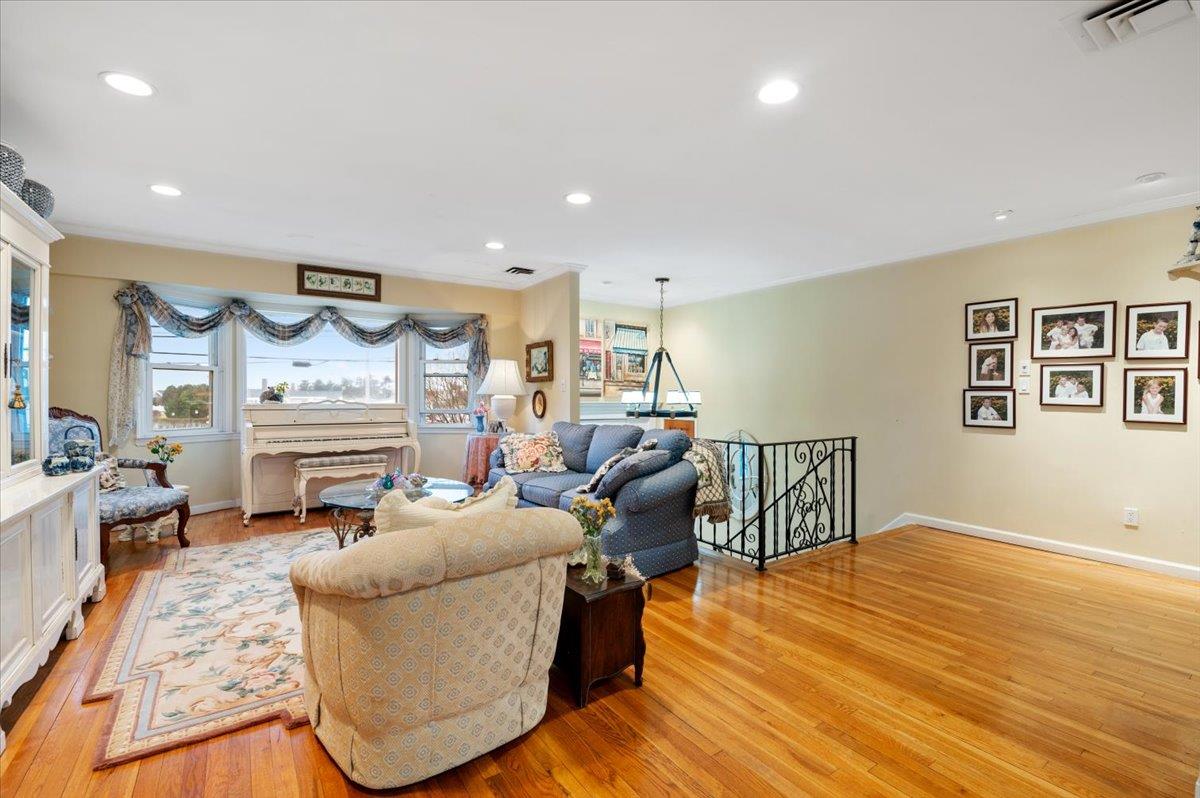 1348 Beech Street, Atlantic Beach, NY 11509
