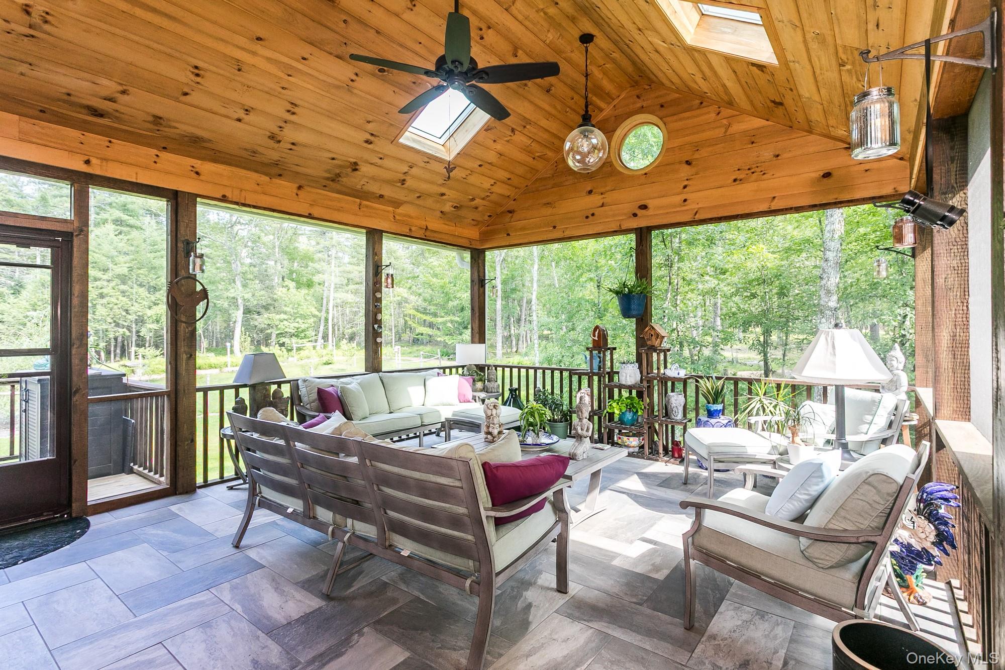 43 Bee Tree Lane, Accord, NY 12404