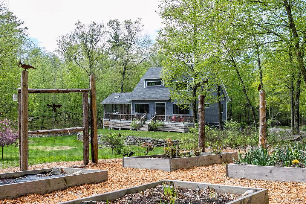 43 Bee Tree Lane, Accord, NY 12404