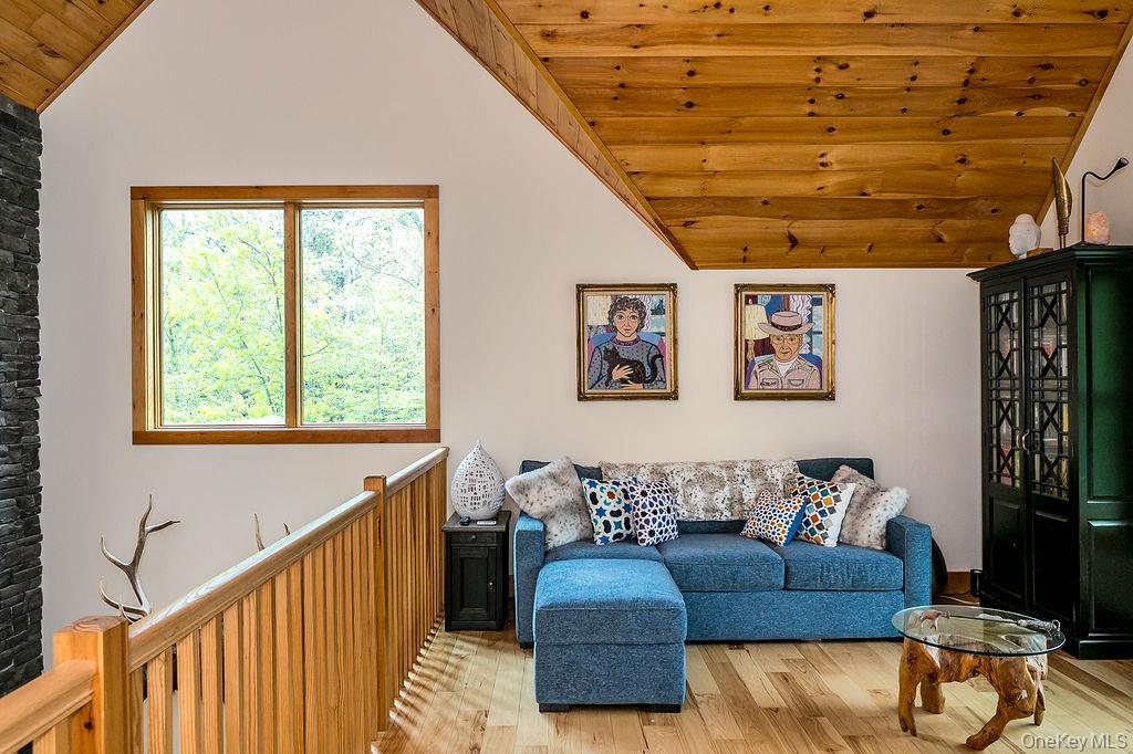 43 Bee Tree Lane, Accord, NY 12404