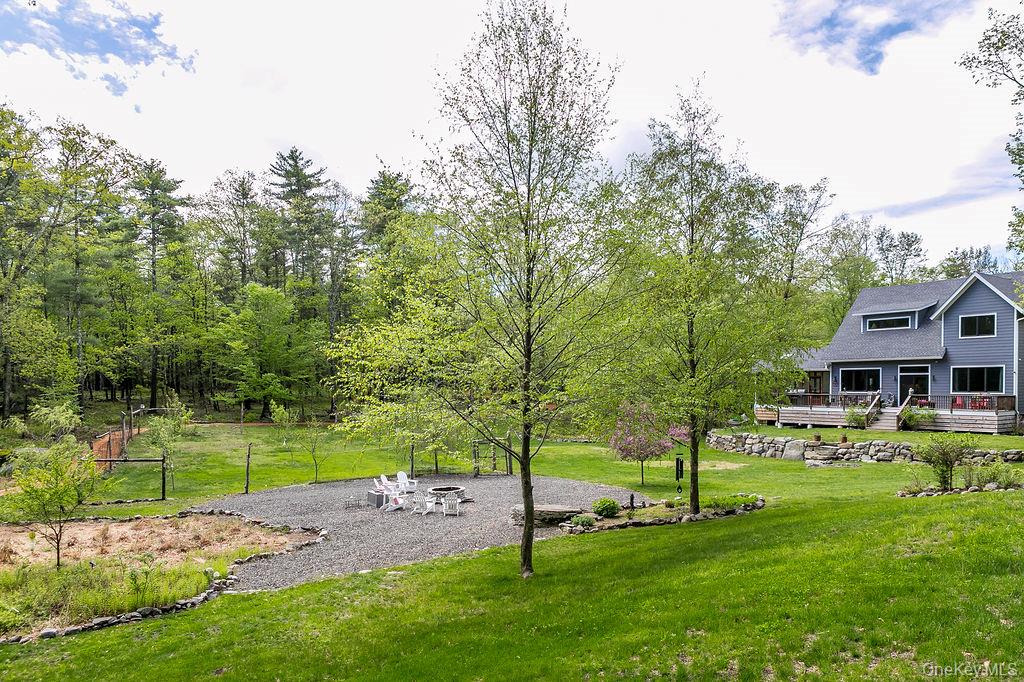 43 Bee Tree Lane, Accord, NY 12404