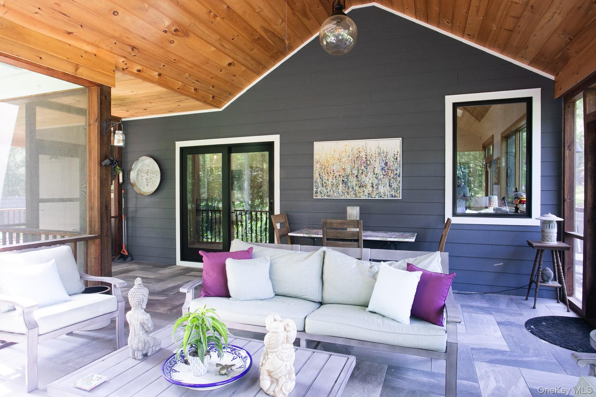 43 Bee Tree Lane, Accord, NY 12404