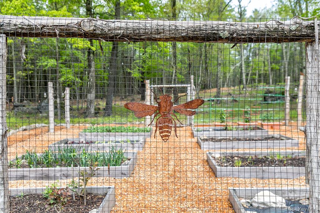 43 Bee Tree Lane, Accord, NY 12404