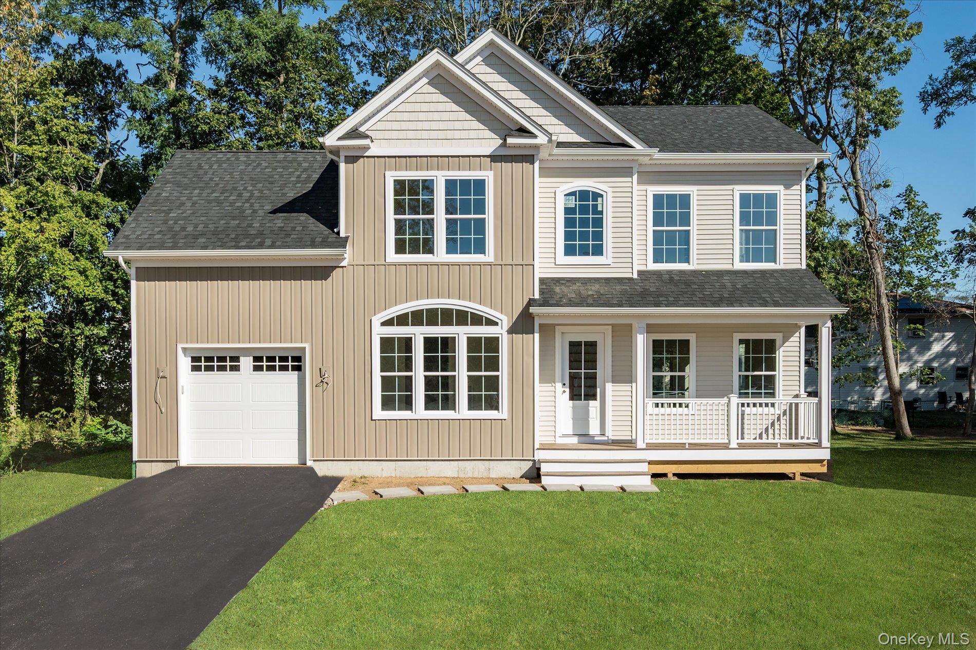 4 Gail-Grace Court, Copiague, NY 11726