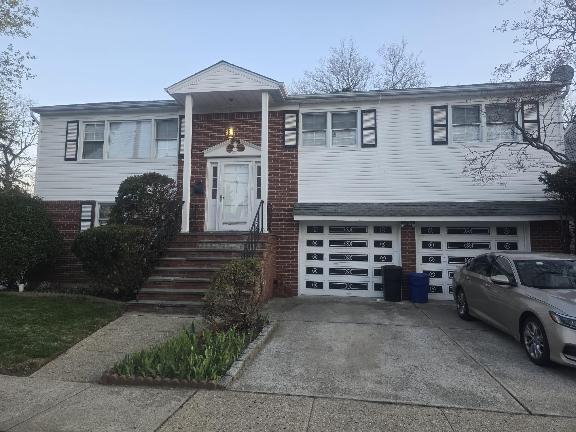 1571 Greenway Boulevard, Valley Stream, NY 11580