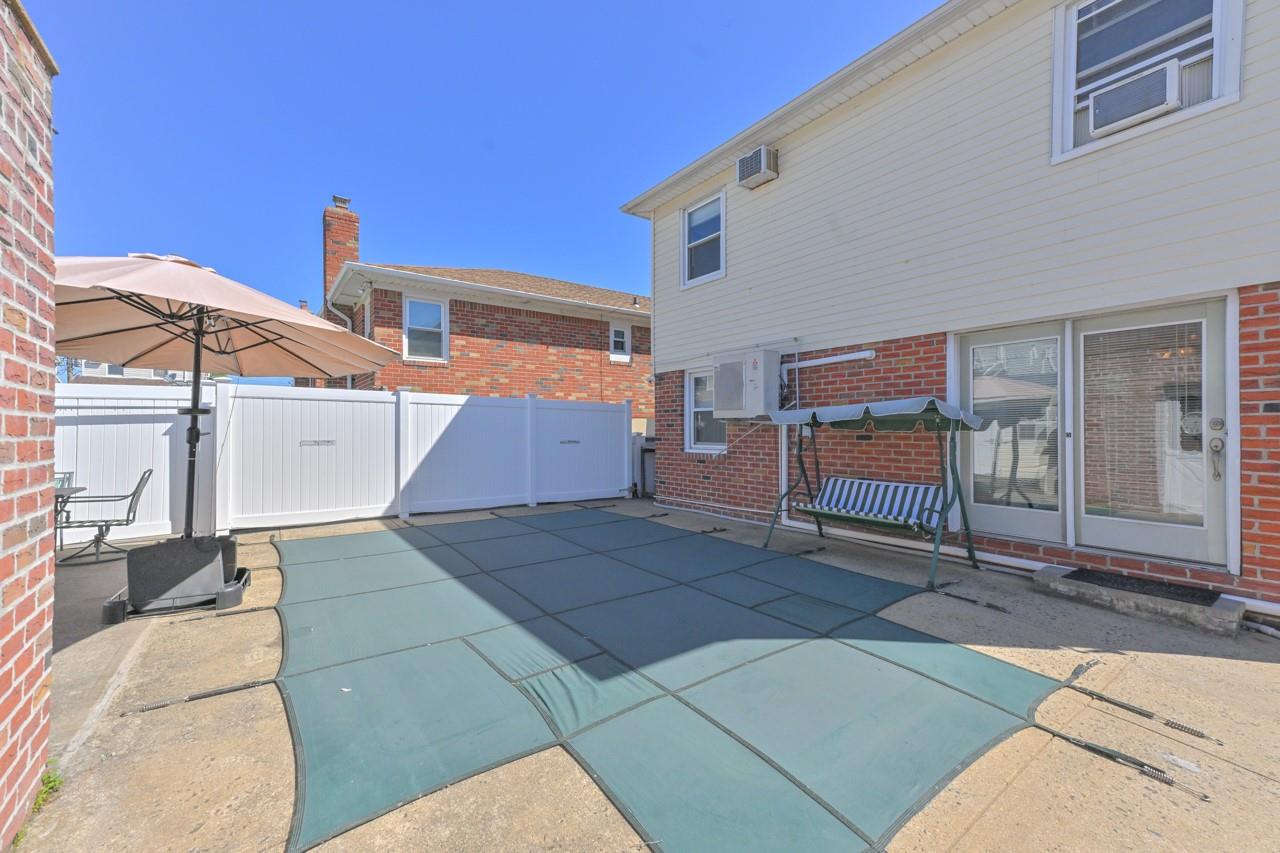 158-20 100 Street, Howard Beach, NY 11414