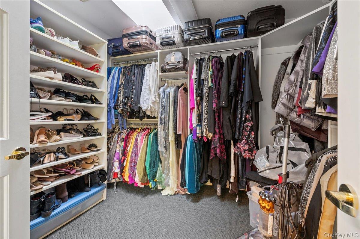 54 Northgate Circle, Melville, NY 11747