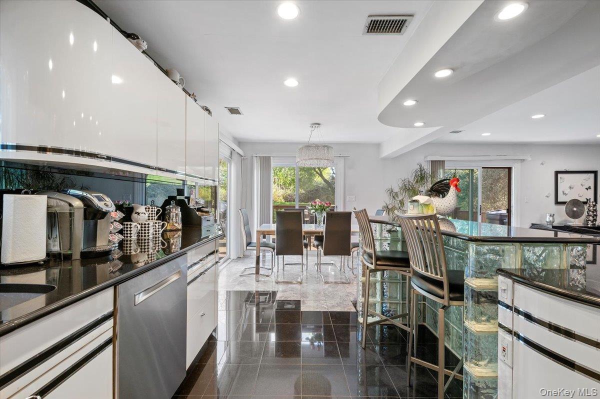 54 Northgate Circle, Melville, NY 11747