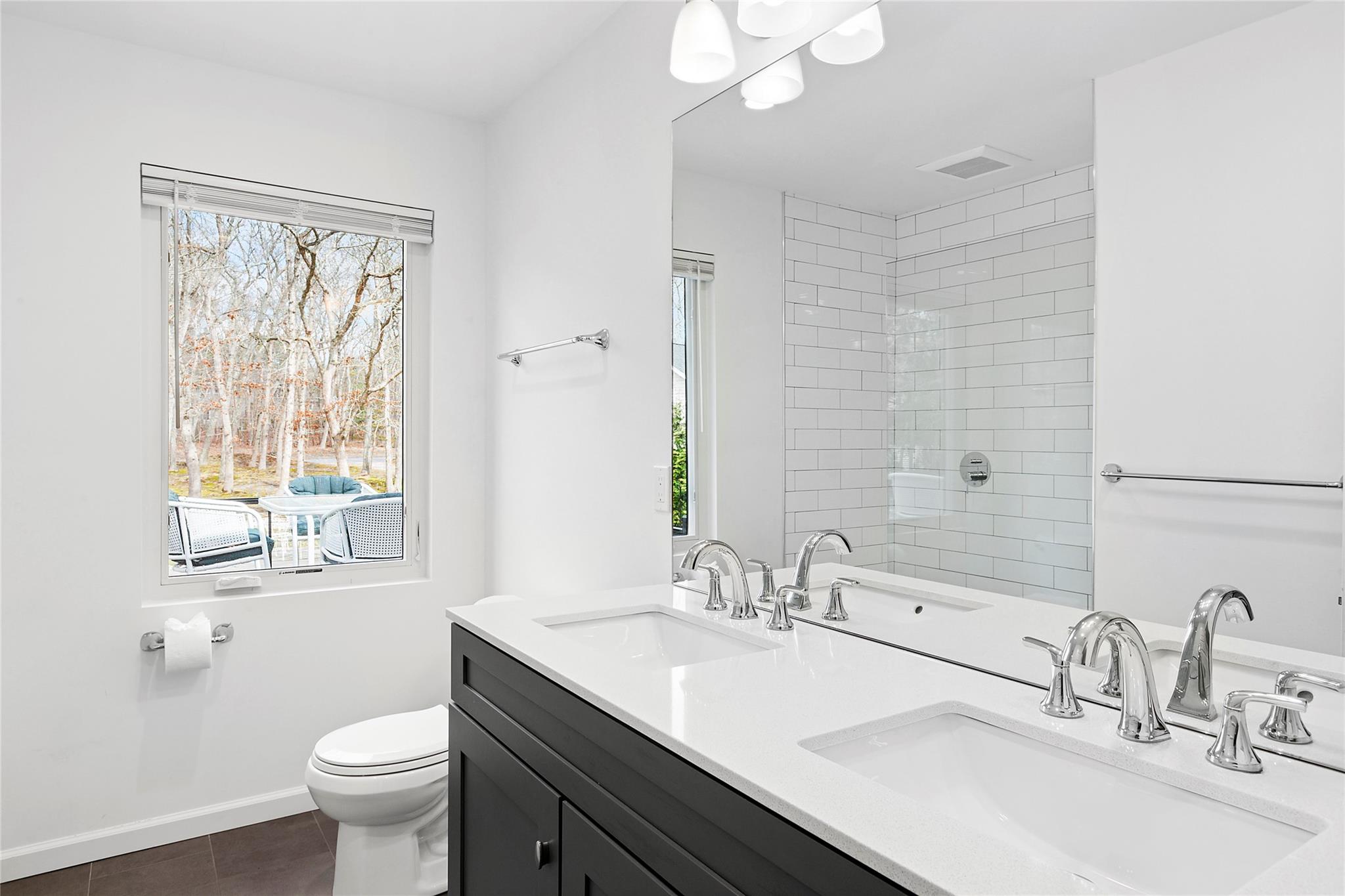 14 Old Main Road, Quogue, NY 11959