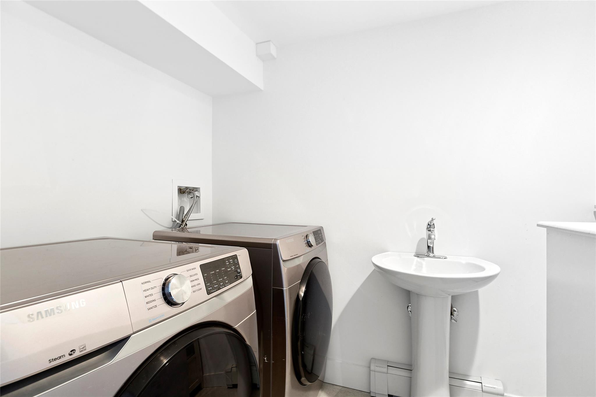 14 Old Main Road, Quogue, NY 11959