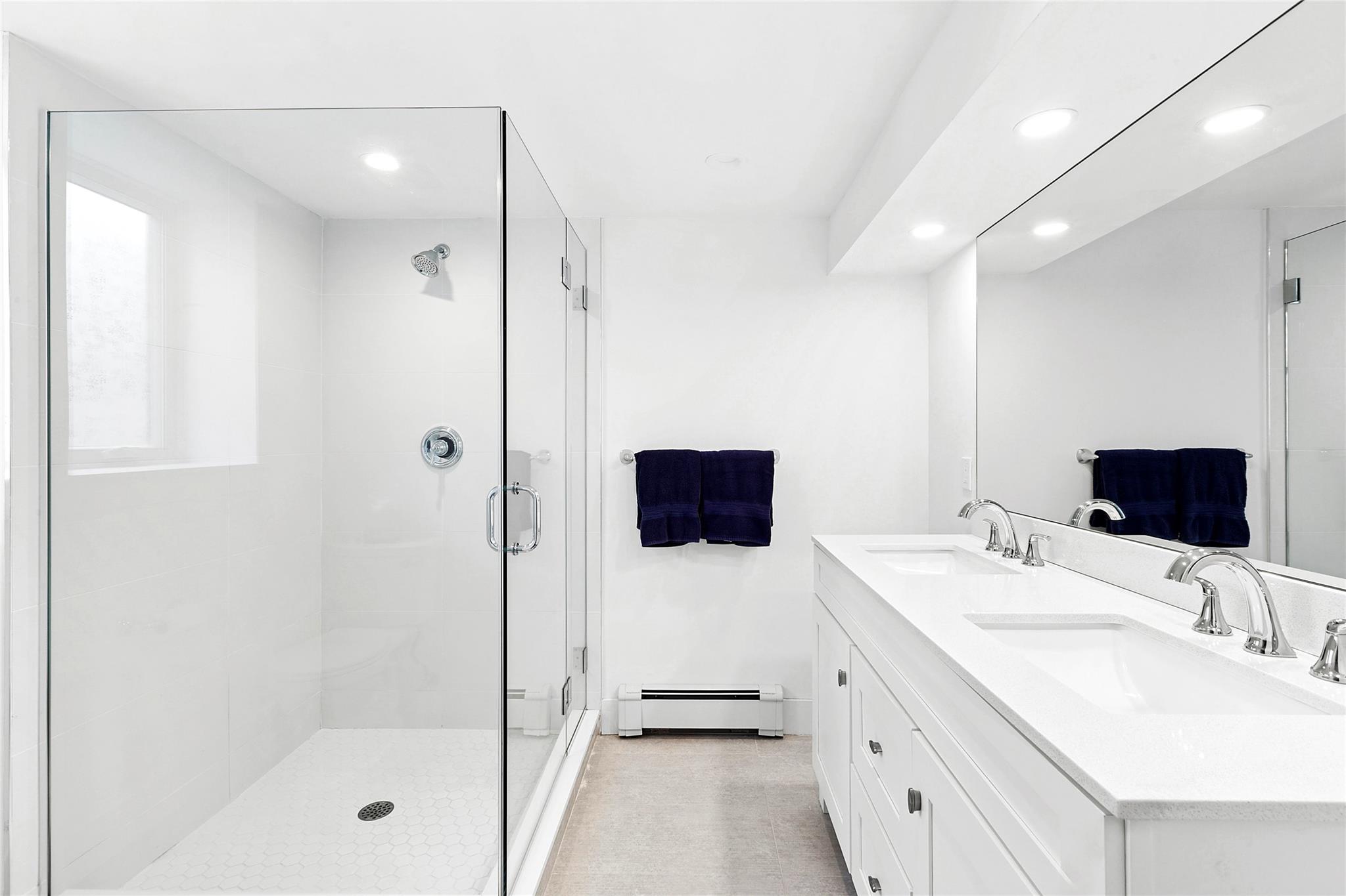 14 Old Main Road, Quogue, NY 11959