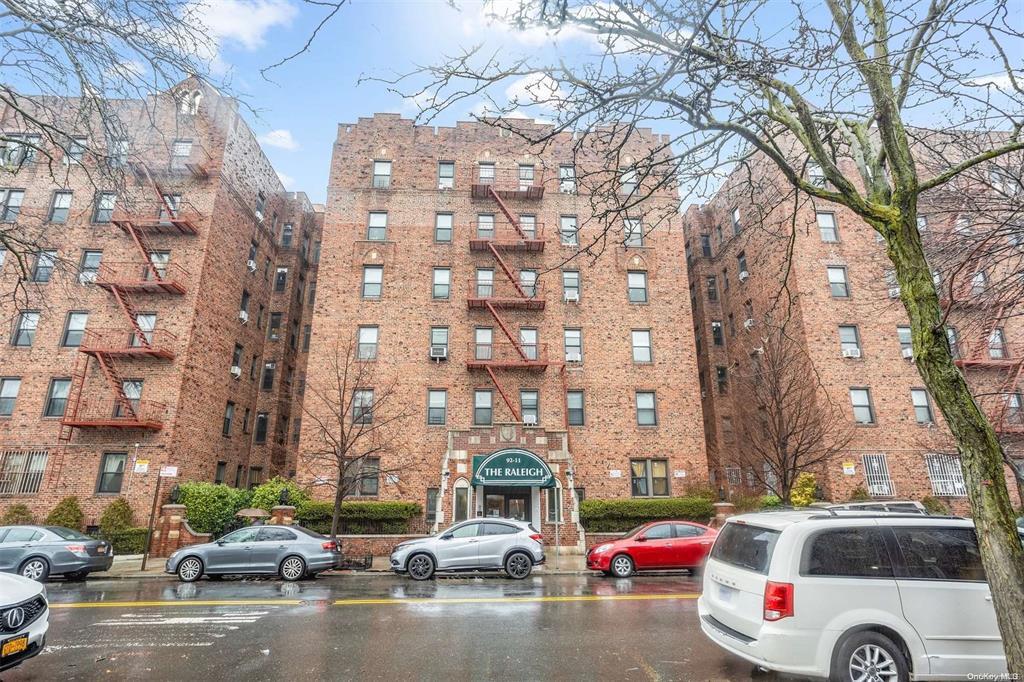 92-11 35th Ave # 1N, Jackson Heights, NY 11372