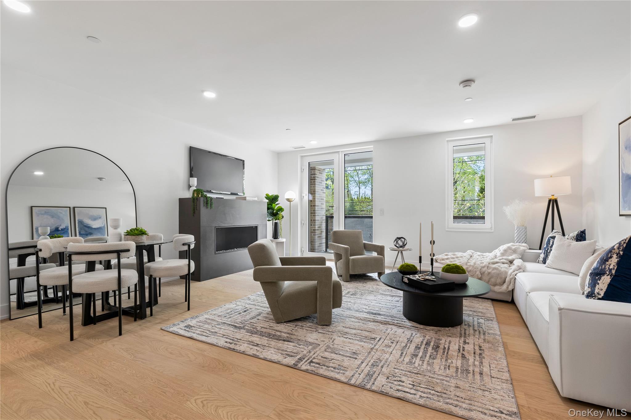 33 Calvert Street # TH7, Harrison, NY 10528