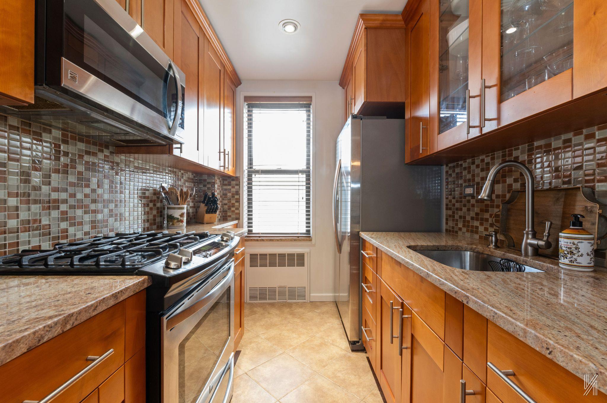 33-47 91st Street # 5H, Jackson Heights, NY 11372