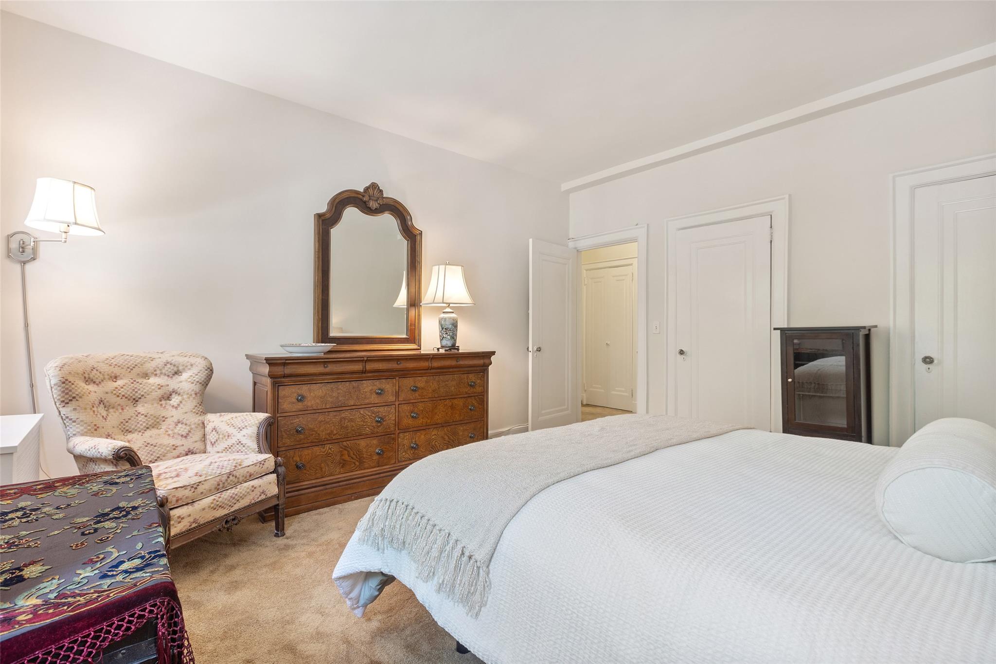 56 W Pondfield Road # 2c, Bronxville, NY 10708
