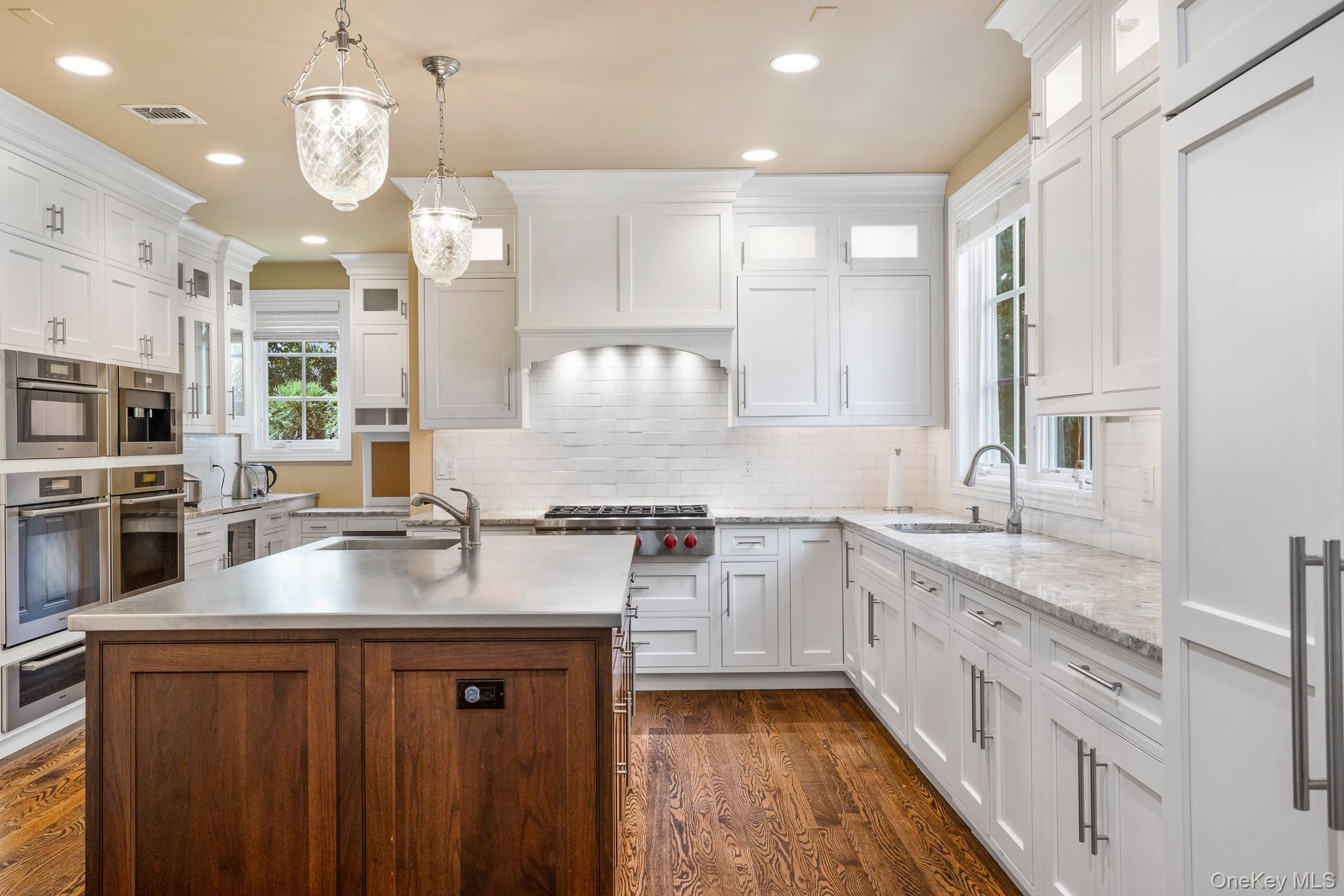 9 Earle Drive, Muttontown, NY 11791