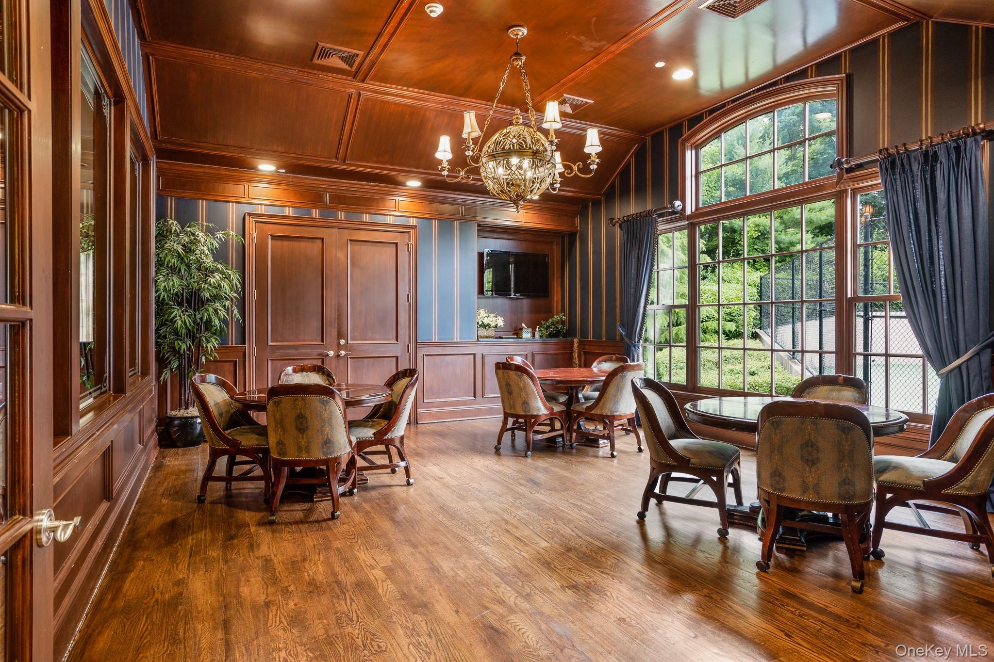 9 Earle Drive, Muttontown, NY 11791