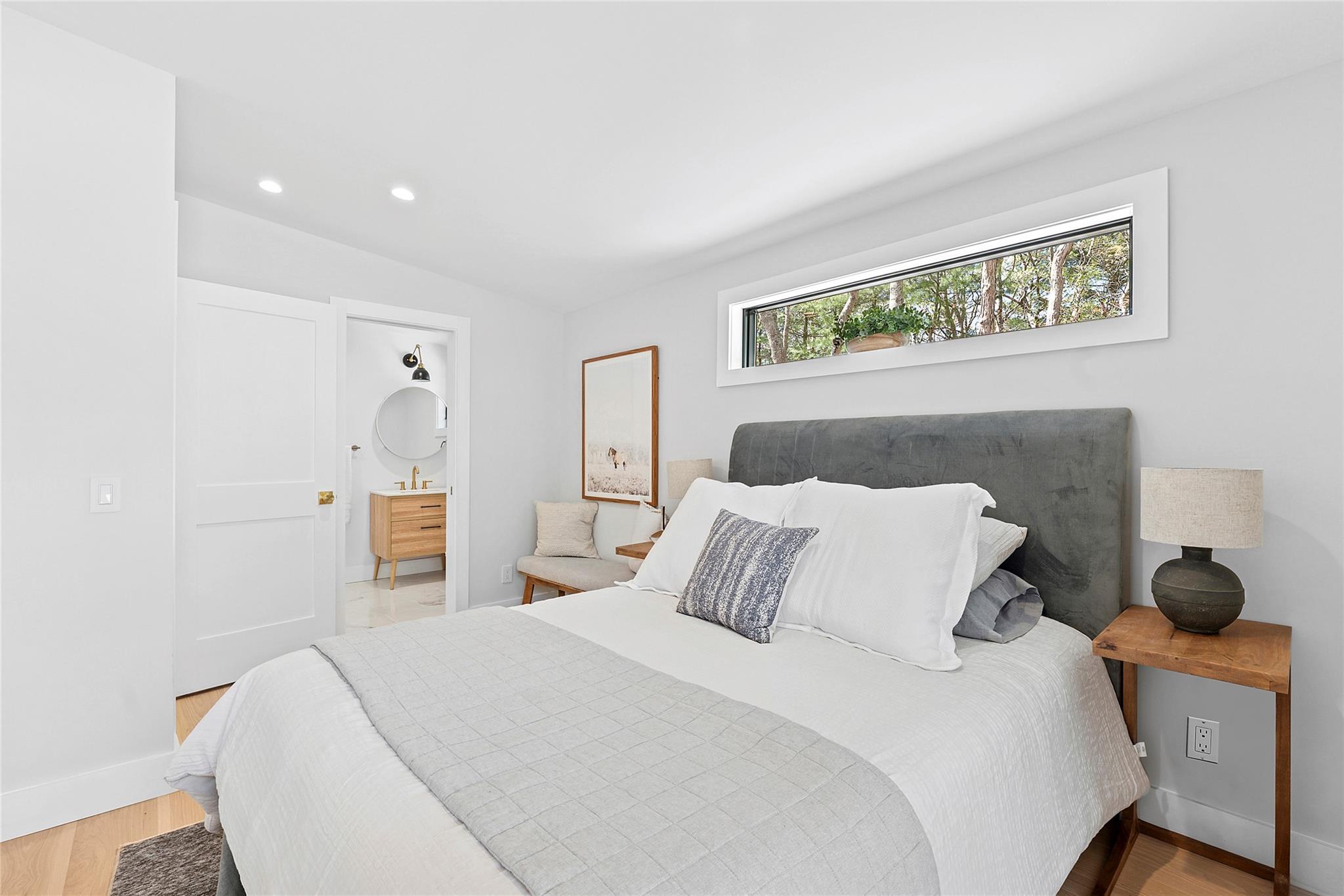 20 Boatheaders Lane N, East Hampton, NY 11937