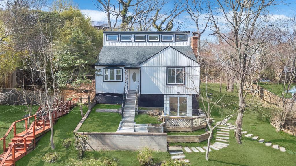 55 Twilight Road, Rocky Point, NY 11778