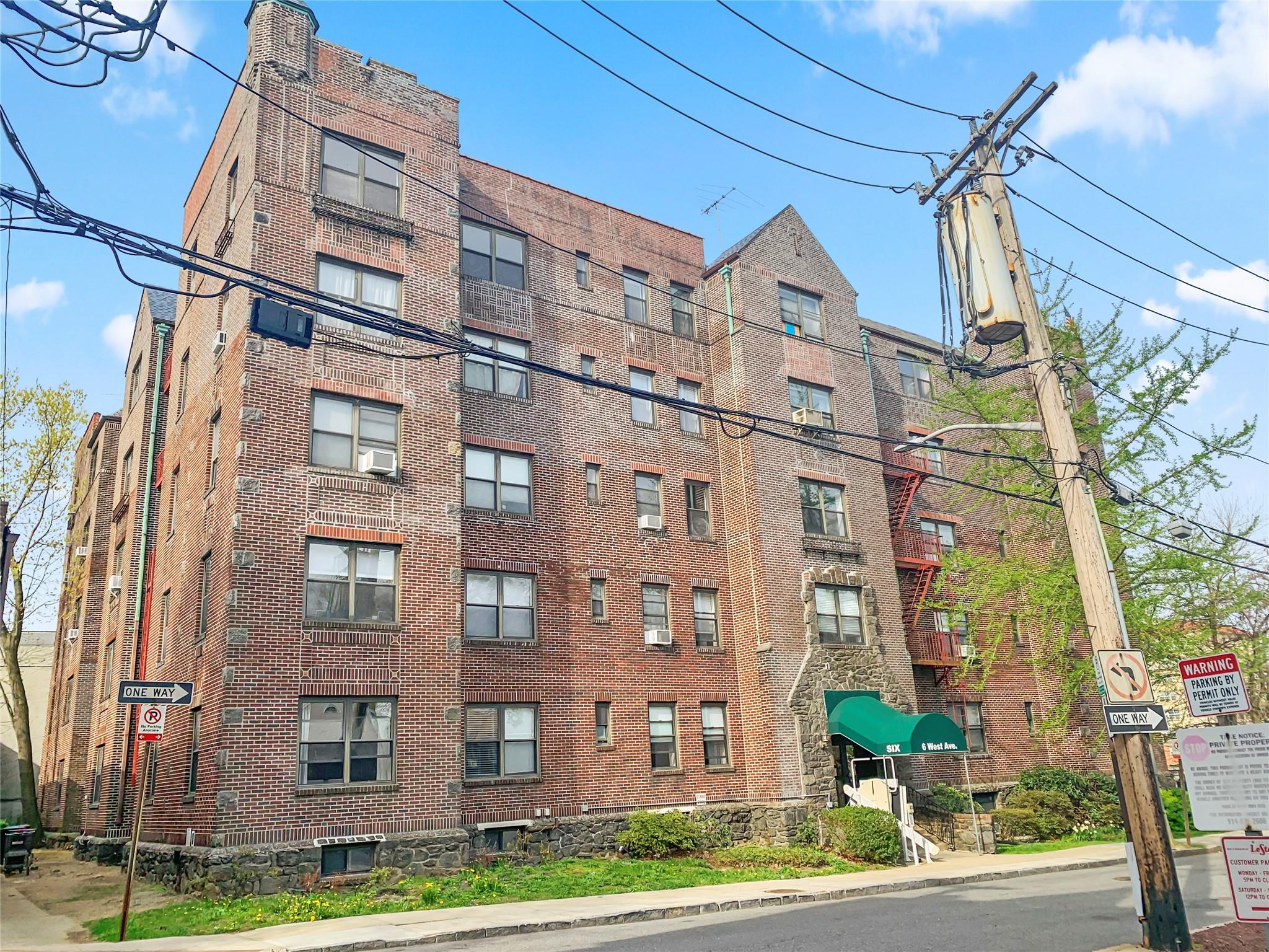 6 West Avenue # 1F, Larchmont, NY 10538