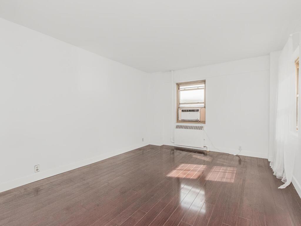 6 Fordham Hill Oval # 5D, Bronx, NY 10468