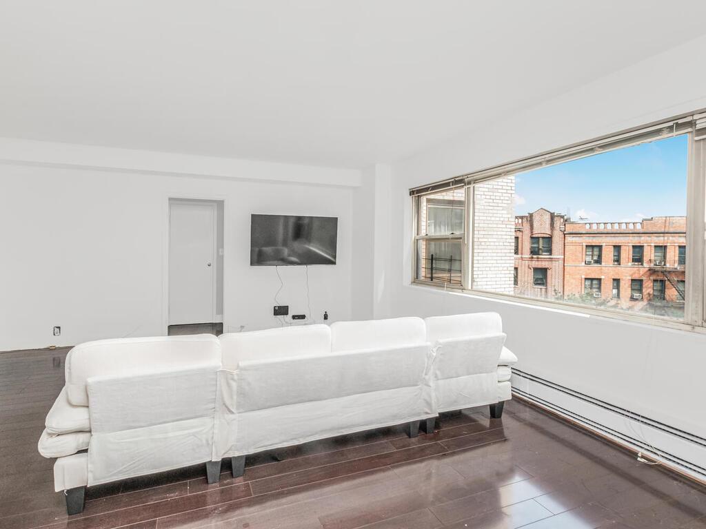 6 Fordham Hill Oval # 5D, Bronx, NY 10468
