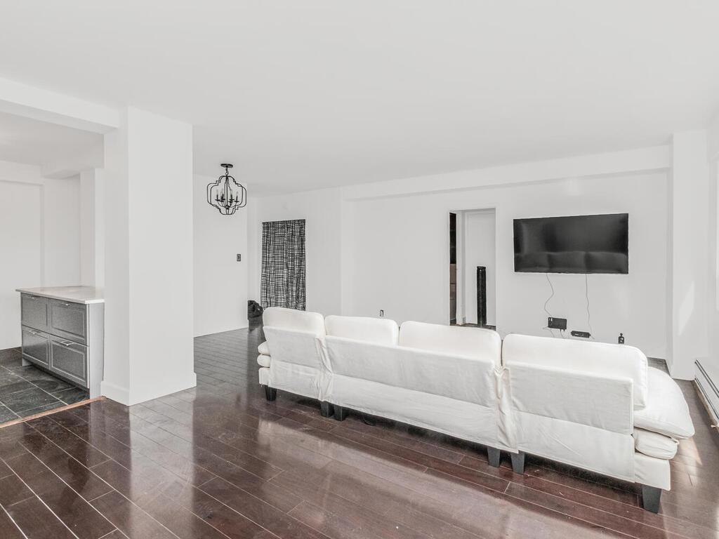 6 Fordham Hill Oval # 5D, Bronx, NY 10468