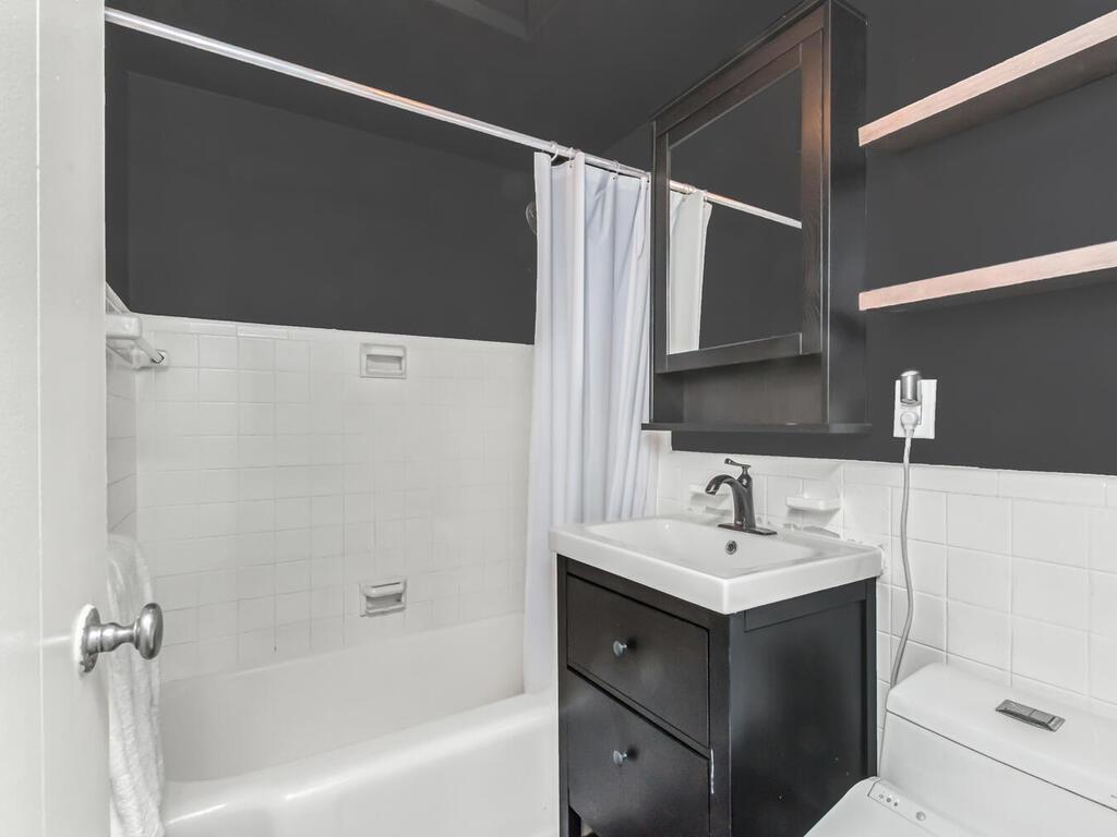 6 Fordham Hill Oval # 5D, Bronx, NY 10468