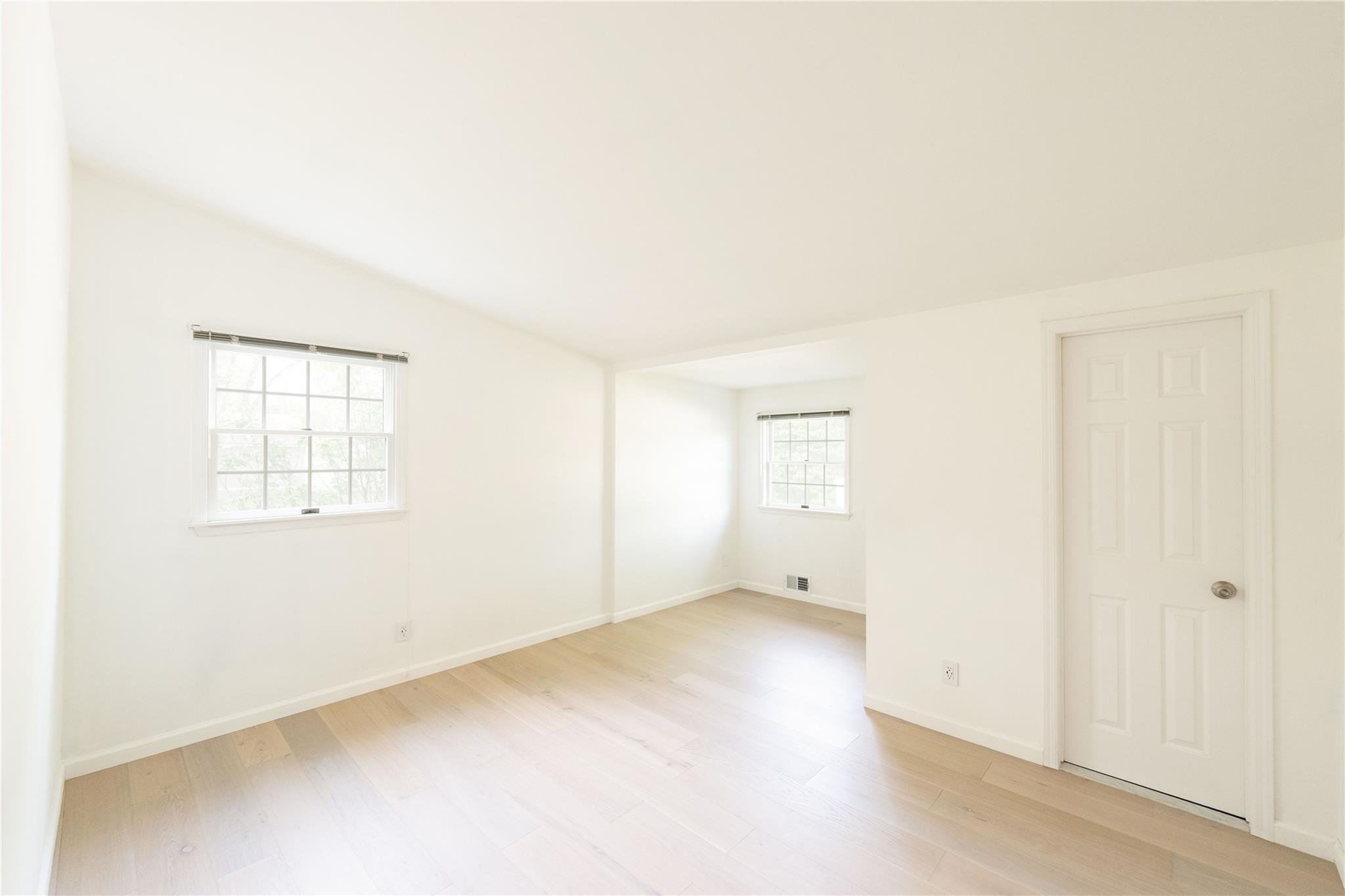 27 Carrie Lane, Nanuet, NY 10954