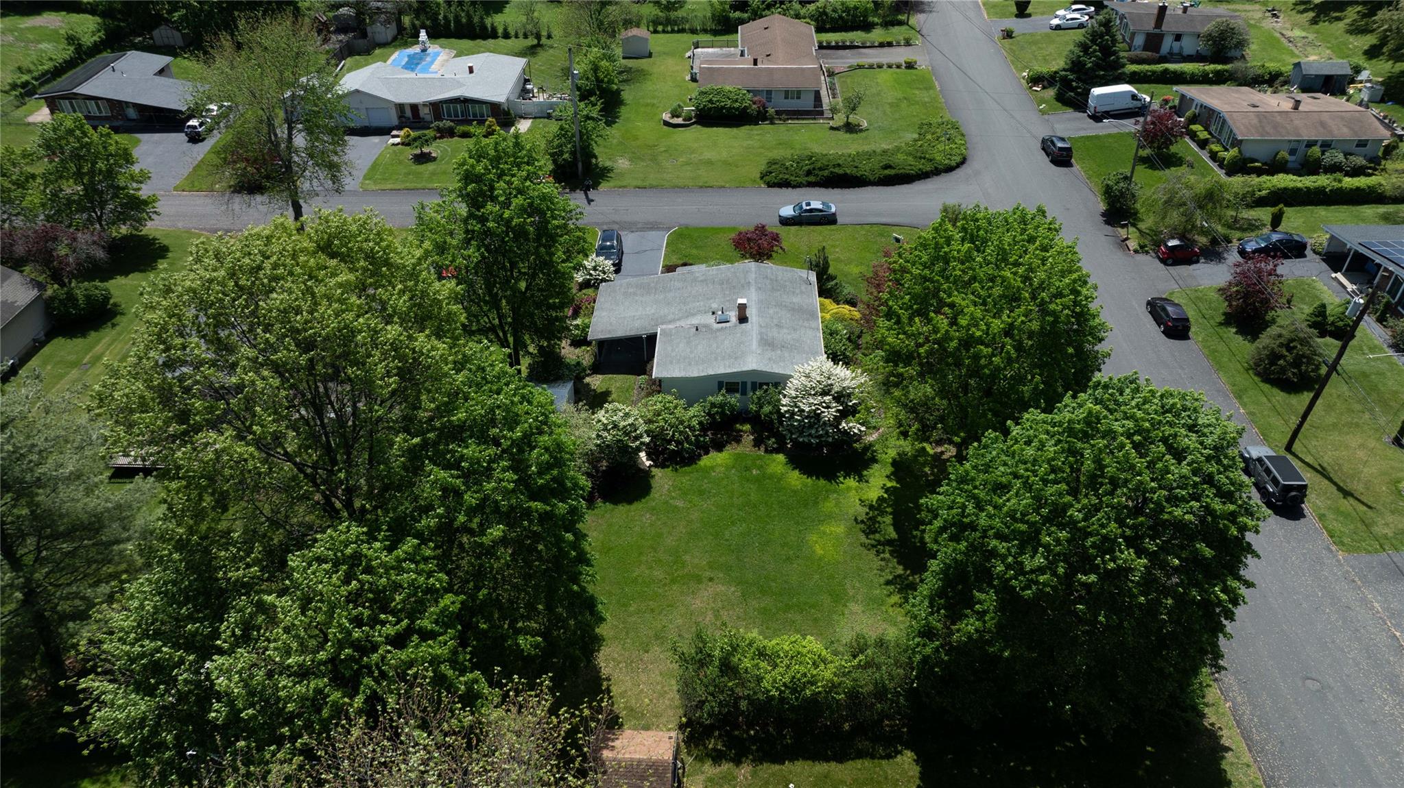 27 Carrie Lane, Nanuet, NY 10954