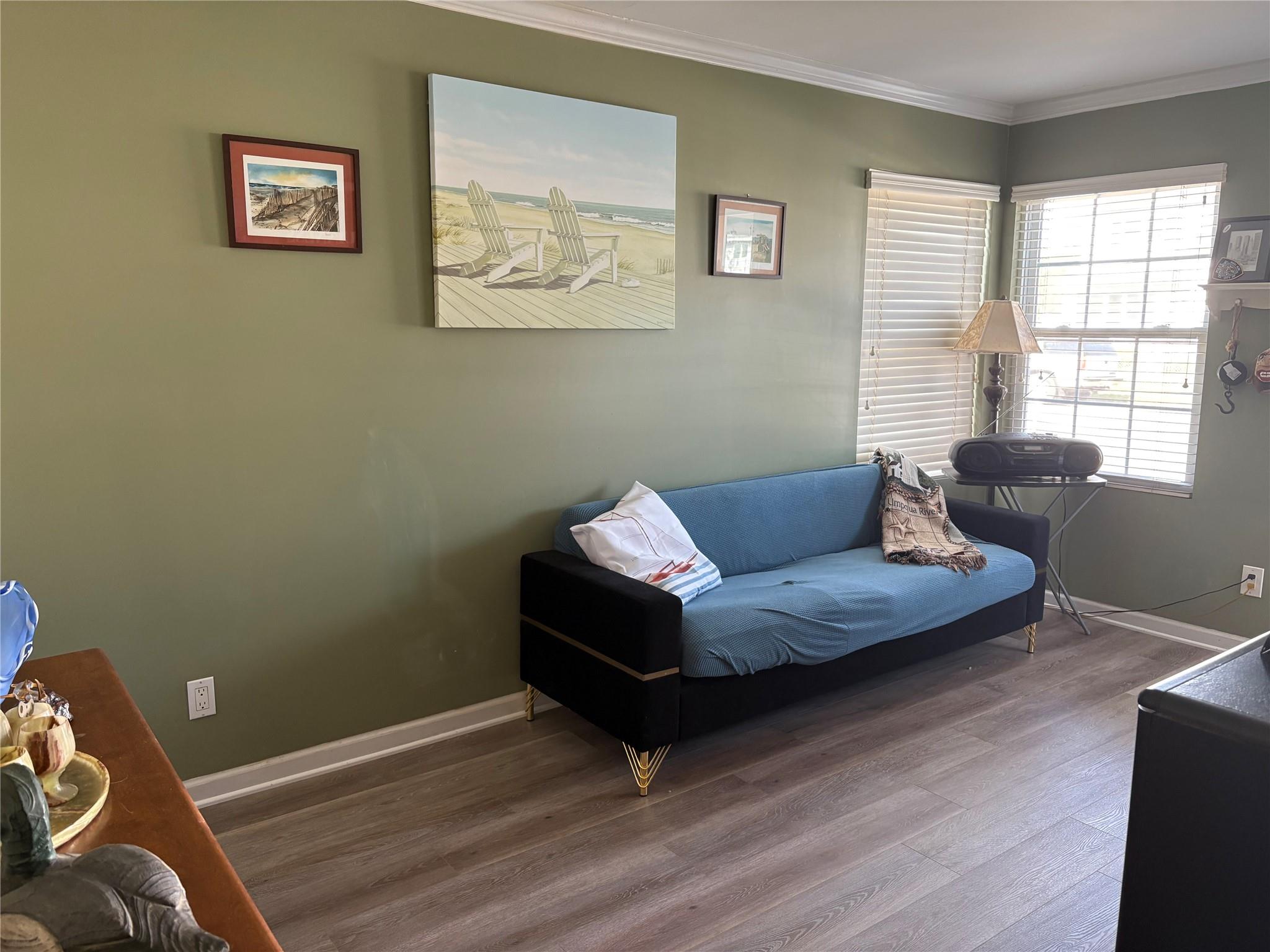 260 East Drive, Copiague, NY 11726
