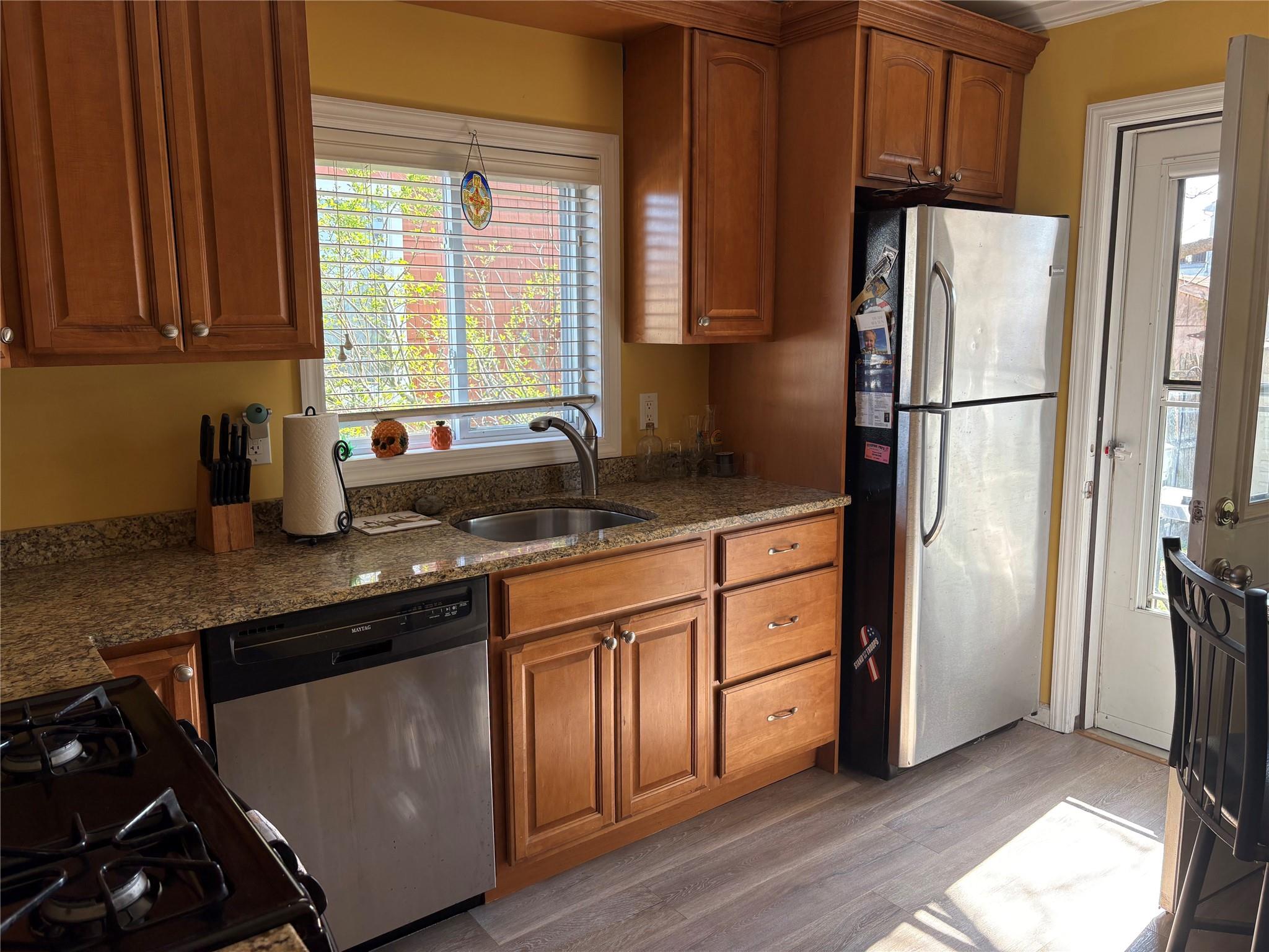 260 East Drive, Copiague, NY 11726