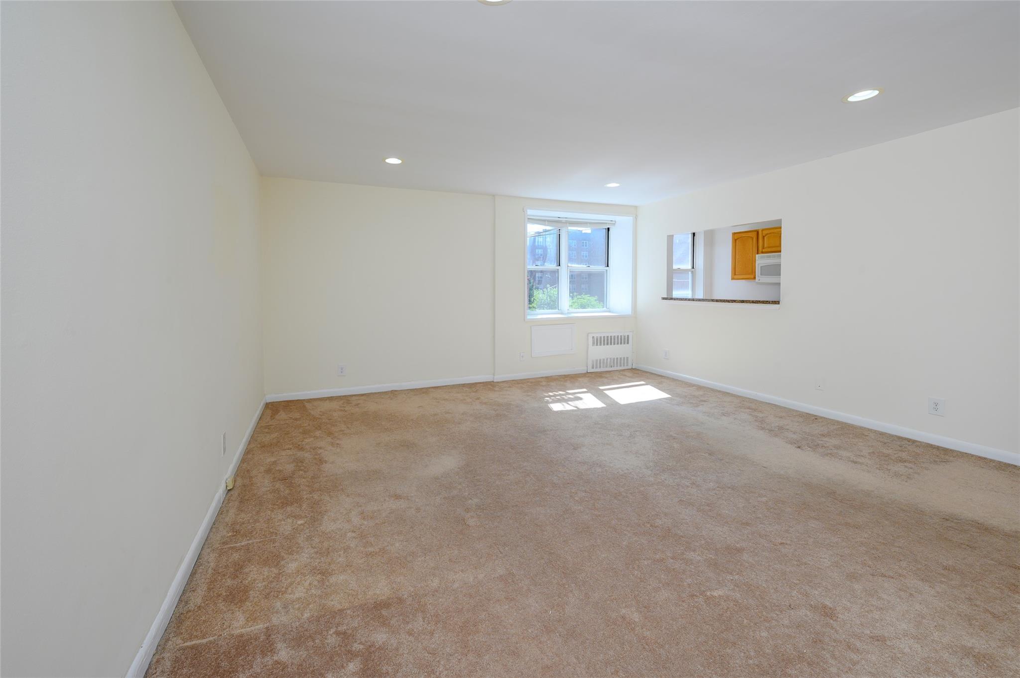 4 Sadore Lane # 3M, Yonkers, NY 10710