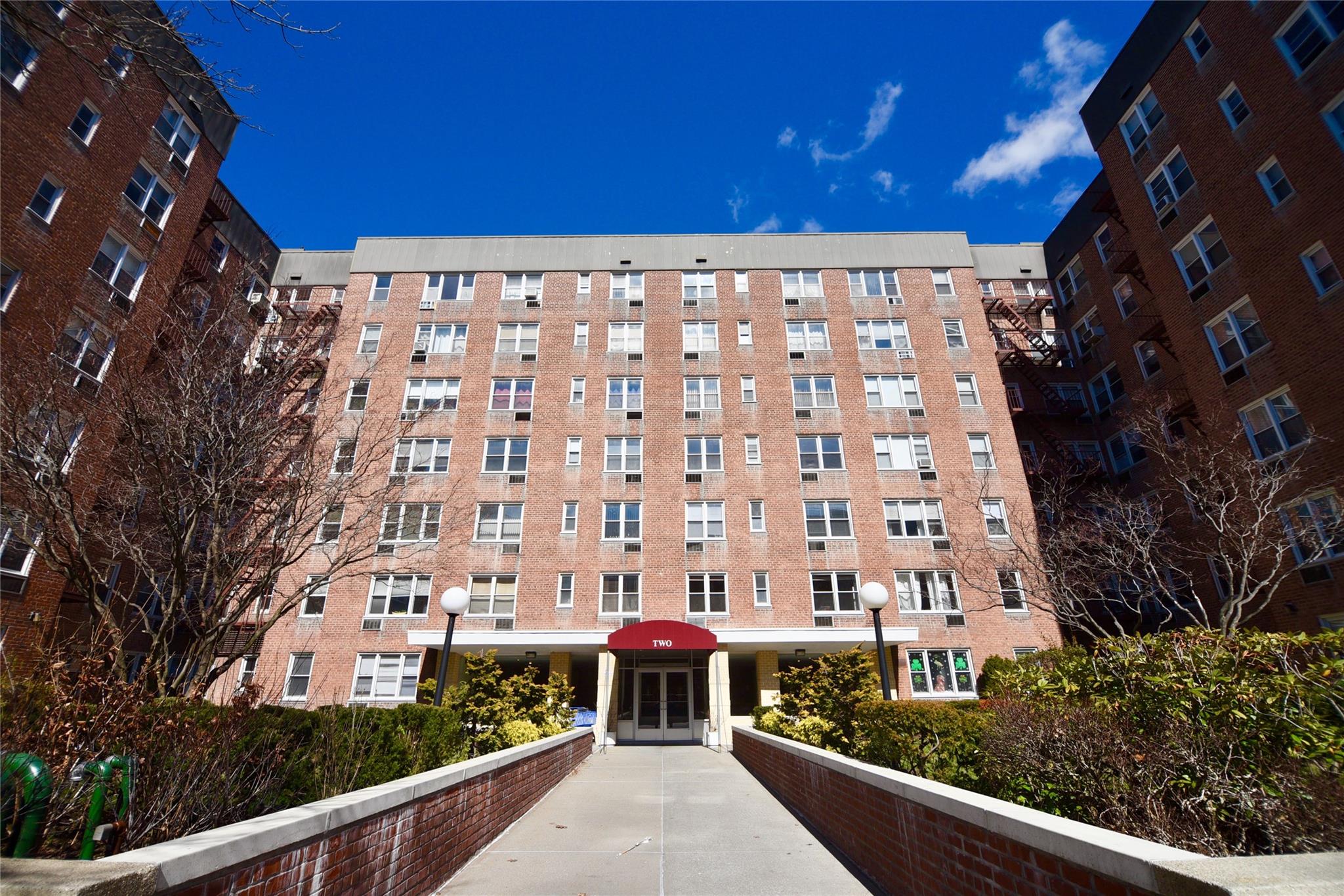 4 Sadore Lane # 3M, Yonkers, NY 10710