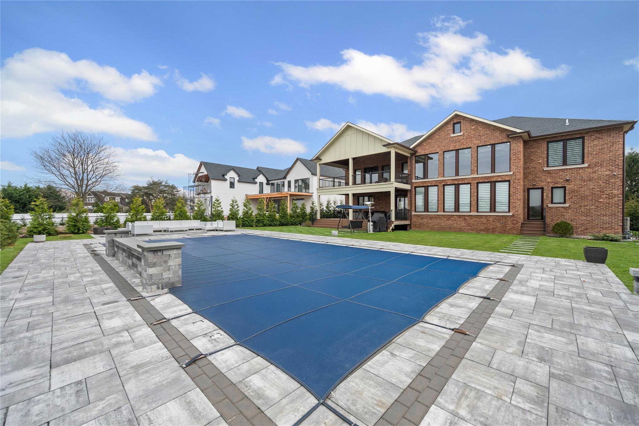 185 Willetts Lane, West Islip, NY 11795