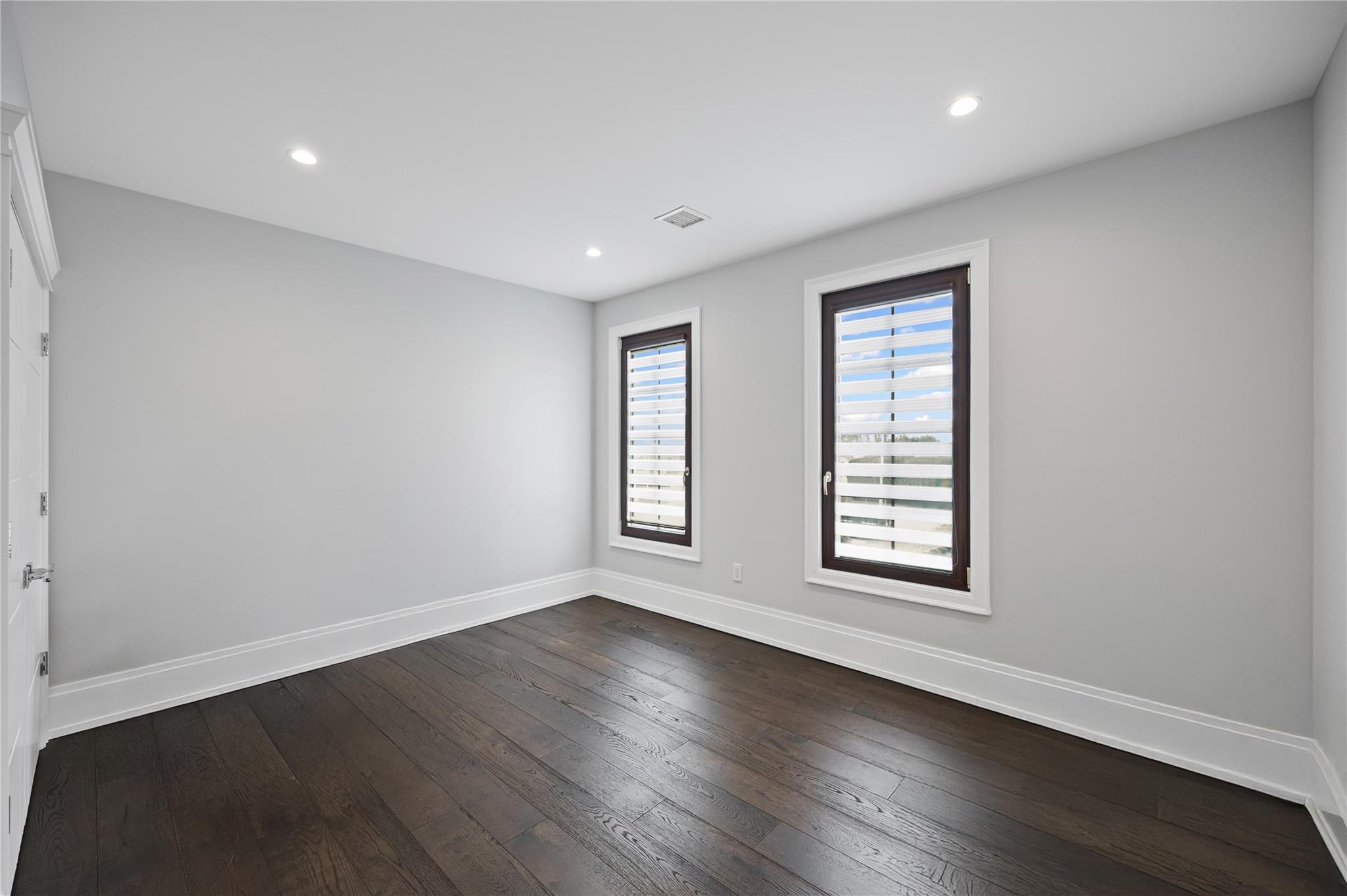 185 Willetts Lane, West Islip, NY 11795