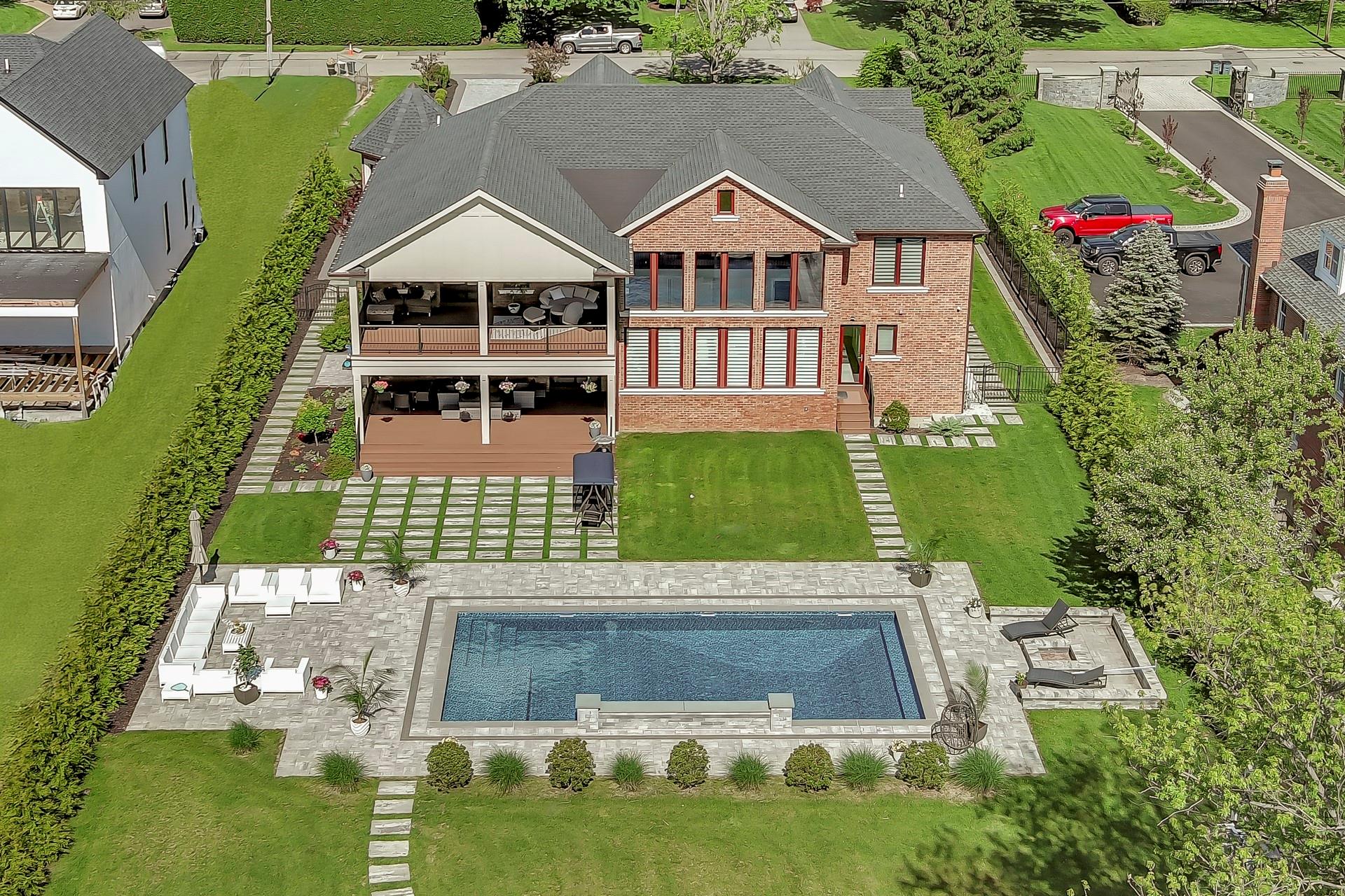185 Willetts Lane, West Islip, NY 11795