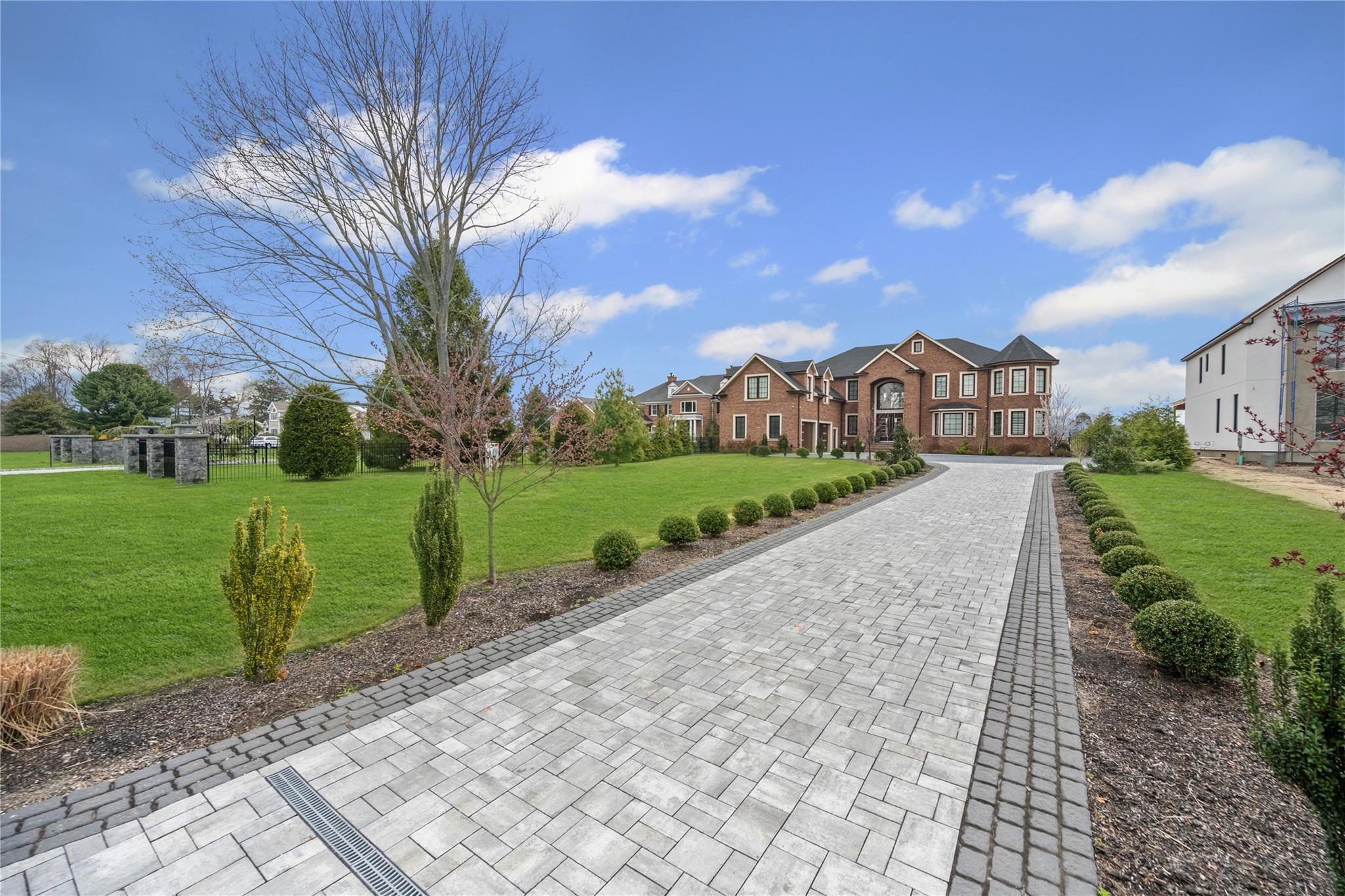 185 Willetts Lane, West Islip, NY 11795