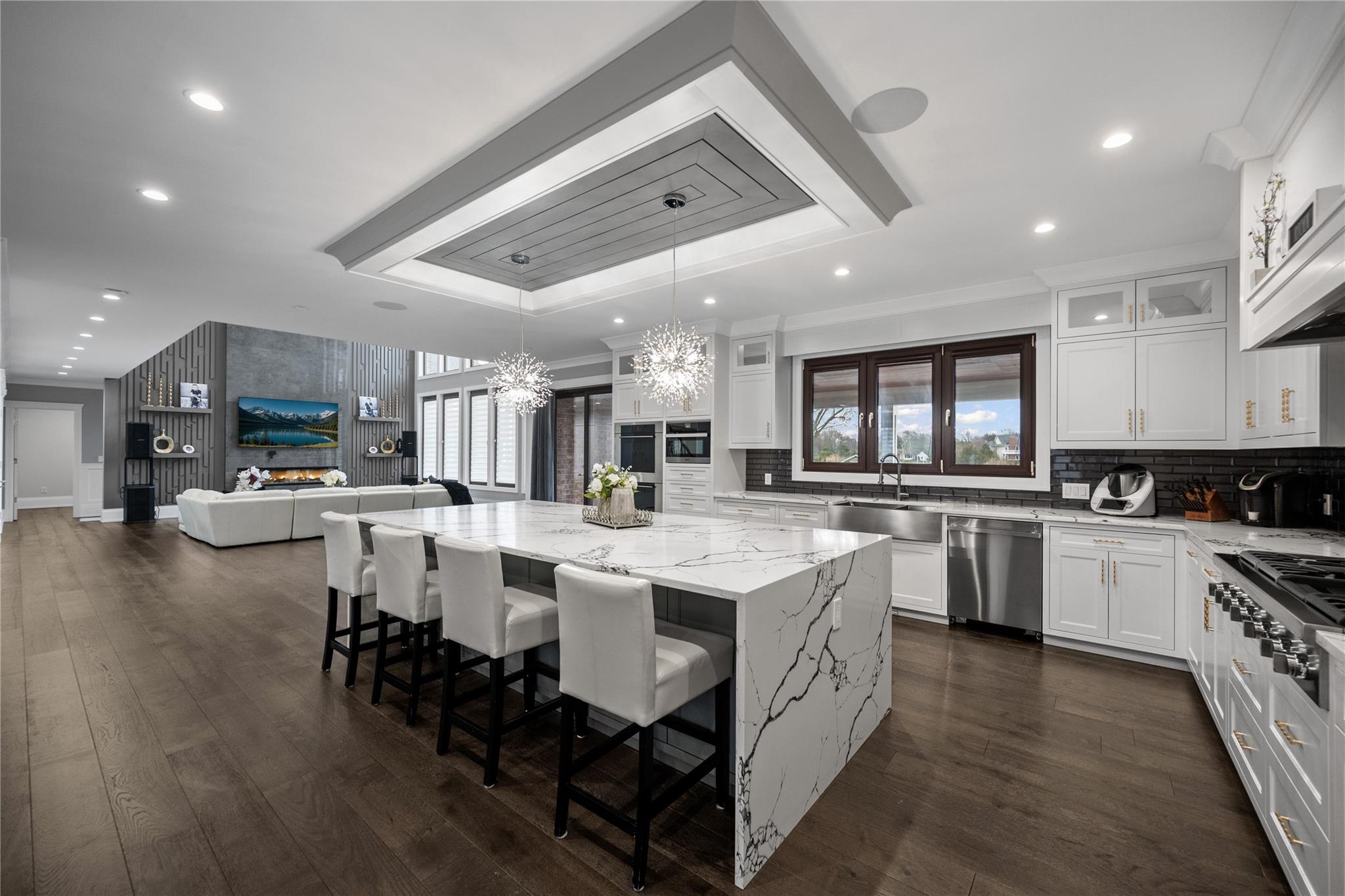 185 Willetts Lane, West Islip, NY 11795