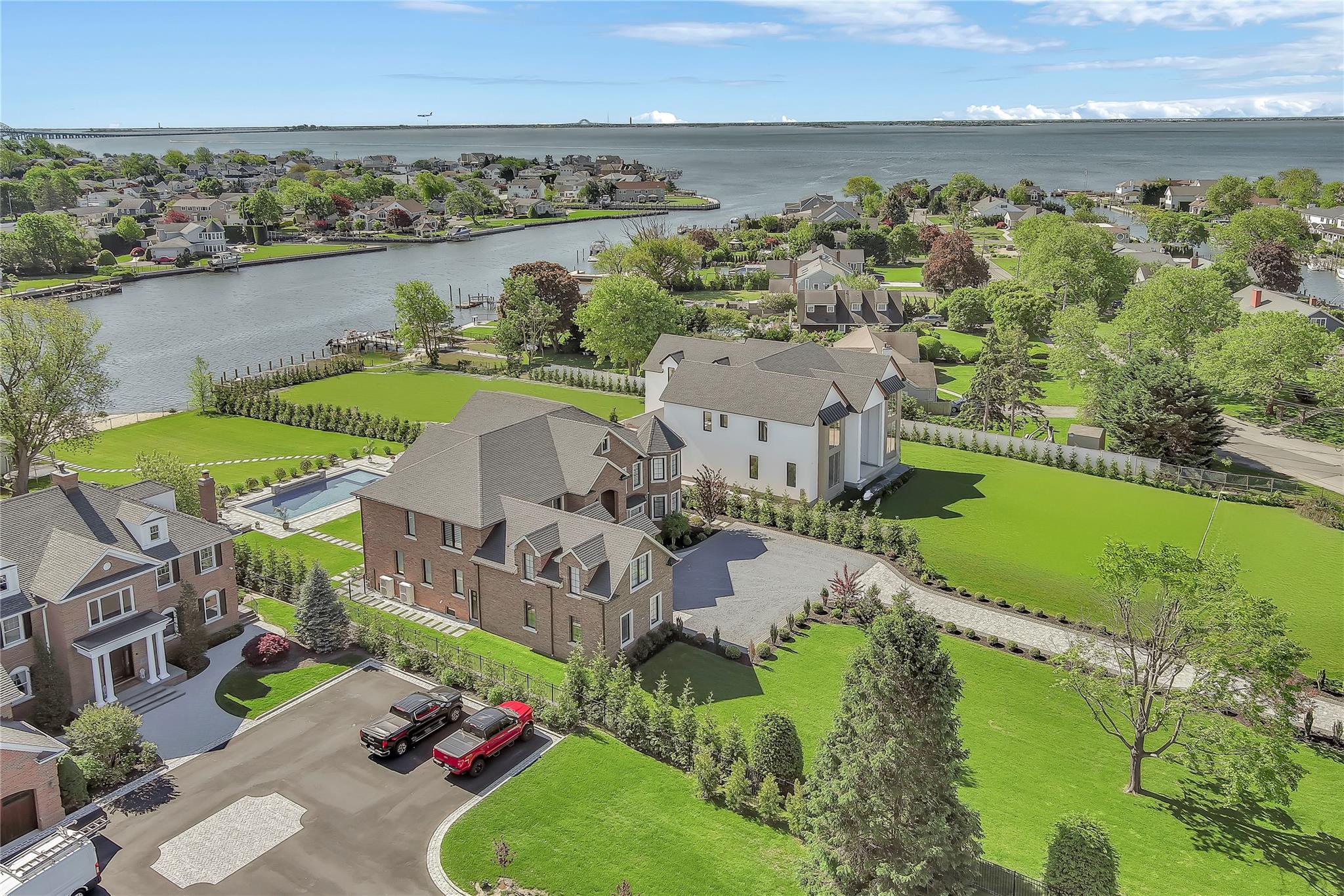 185 Willetts Lane, West Islip, NY 11795