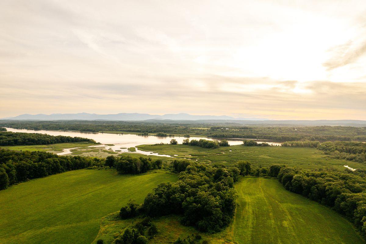 6881 Rod And Gun Road, Hudson, NY 12534