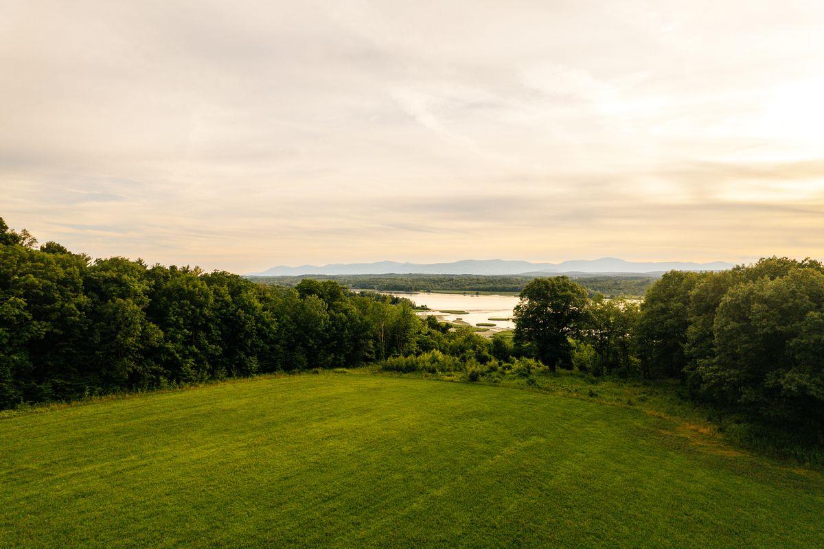 6881 Rod And Gun Road, Hudson, NY 12534