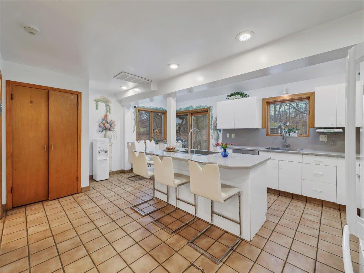 23 S Parker Drive, Monsey, NY 10952
