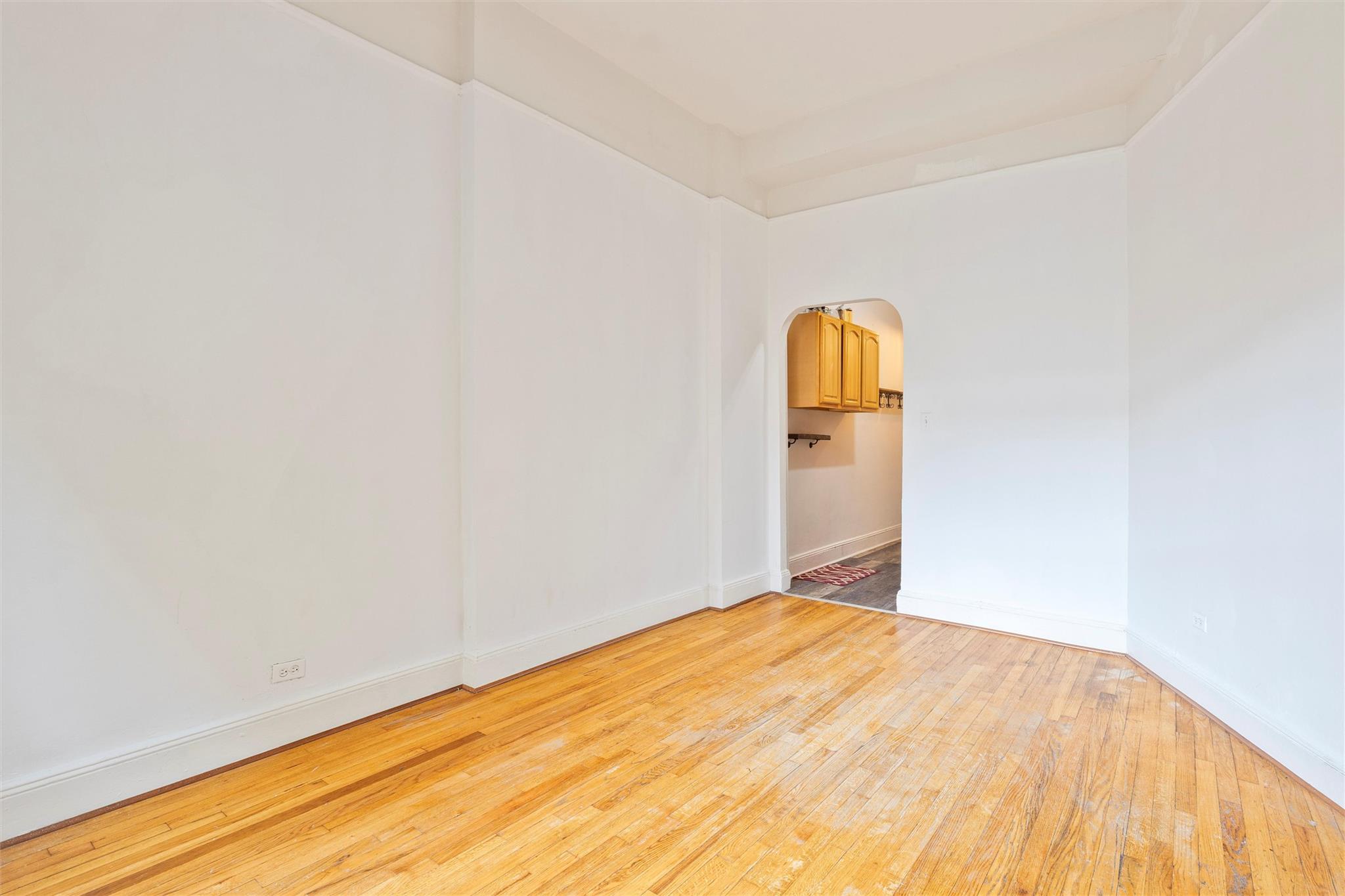135-137 W 115th Street # 1E, New York (Manhattan), NY 10026