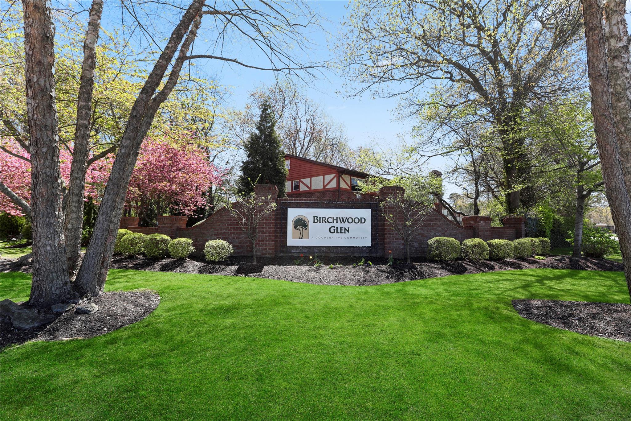 7 Glen Hollow Drive # B45, Holtsville, NY 11742