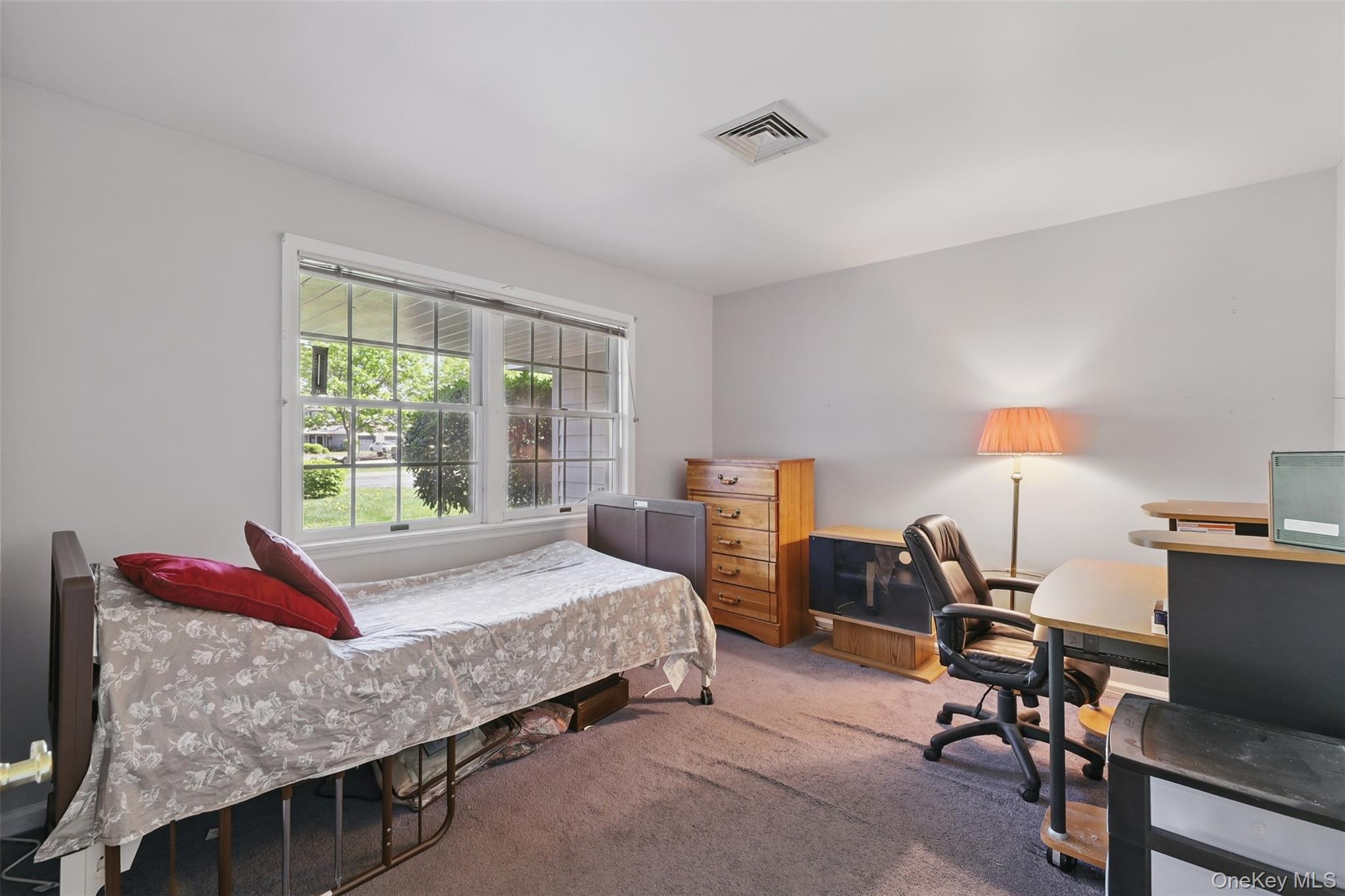 21 Lamplight Street, Beacon, NY 12508